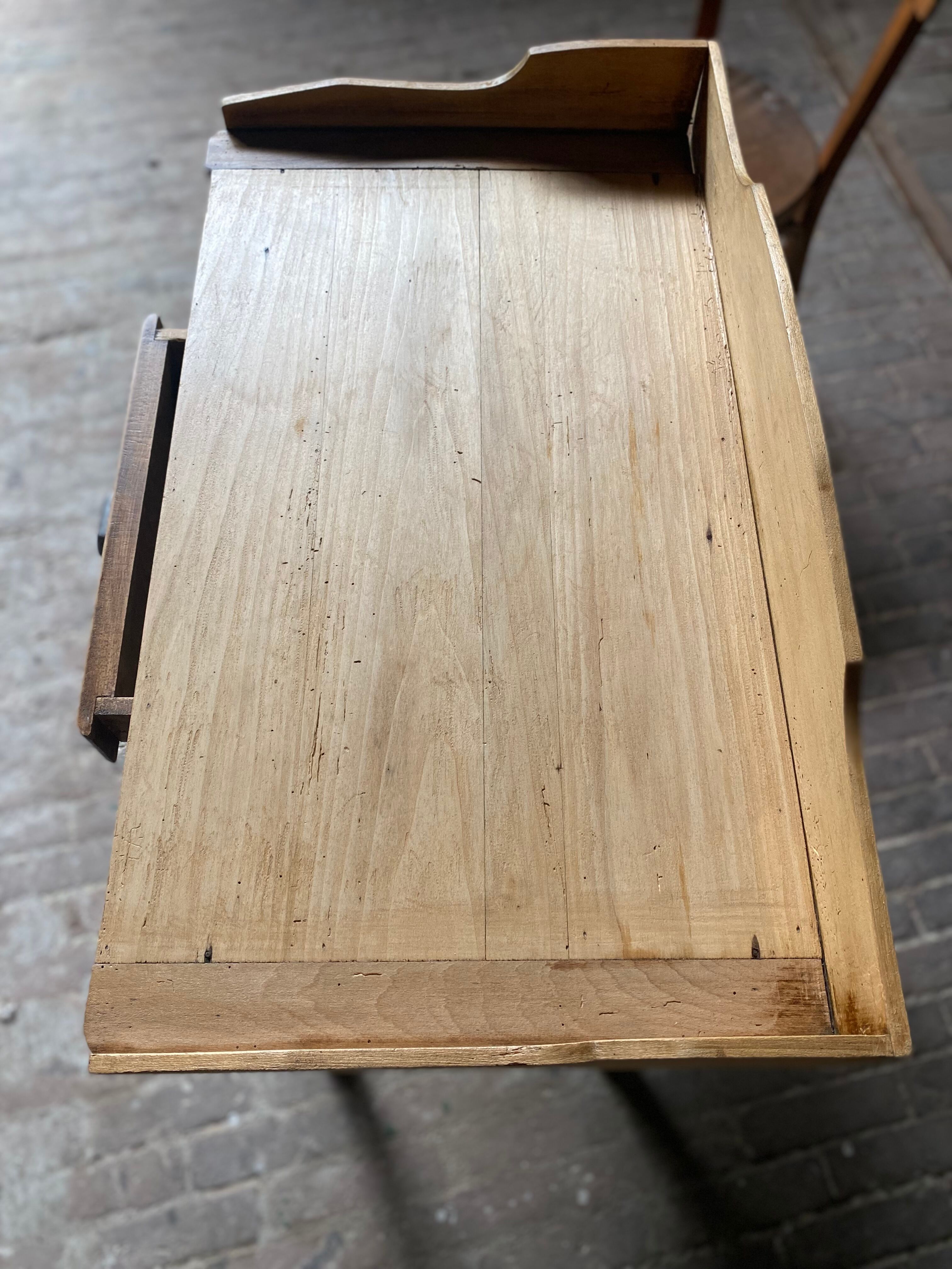 Antique dressing table