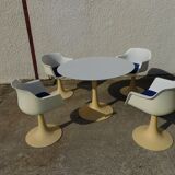 Table + 4 fauteuils de salle a manger grosfilex