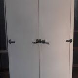 Armoire parisienne