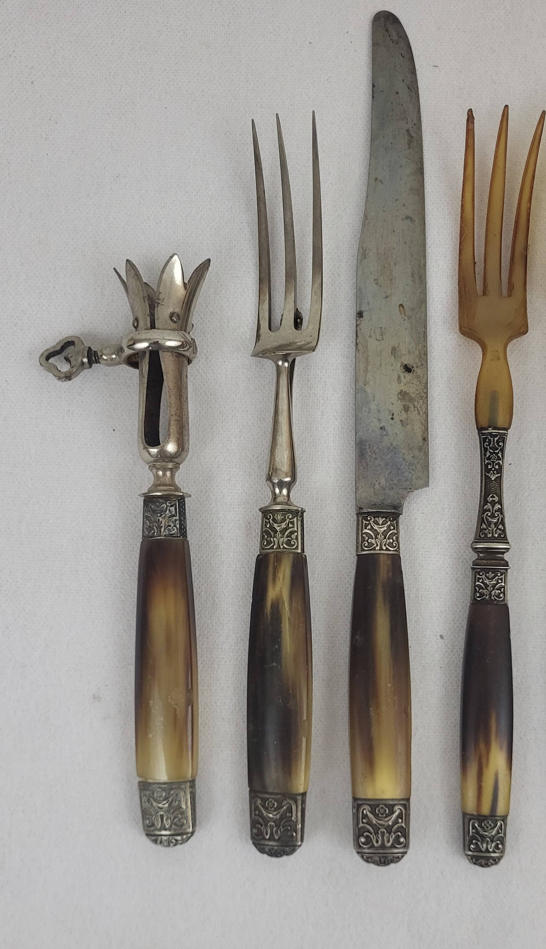 Art Deco serving cutlery with horn handle
