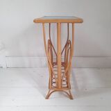 Porte-revue, table d'appoint en osier