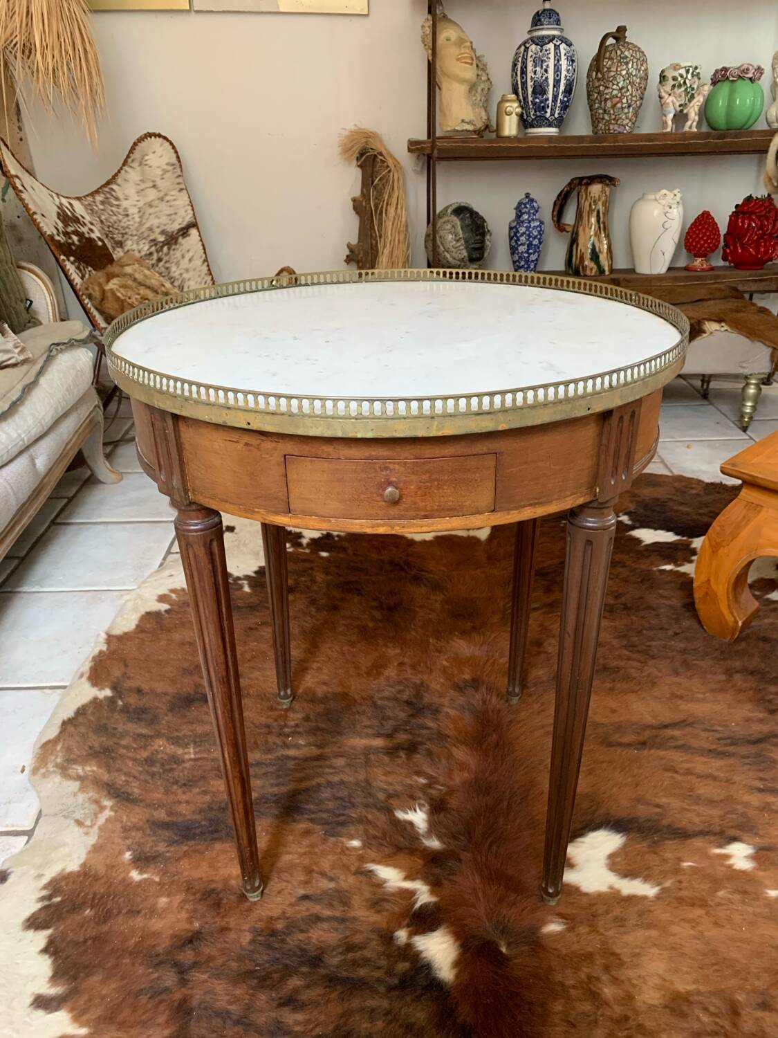 Table d’appoint en marbre