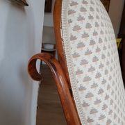 Curved wooden chair at the beginning of THE 20th century