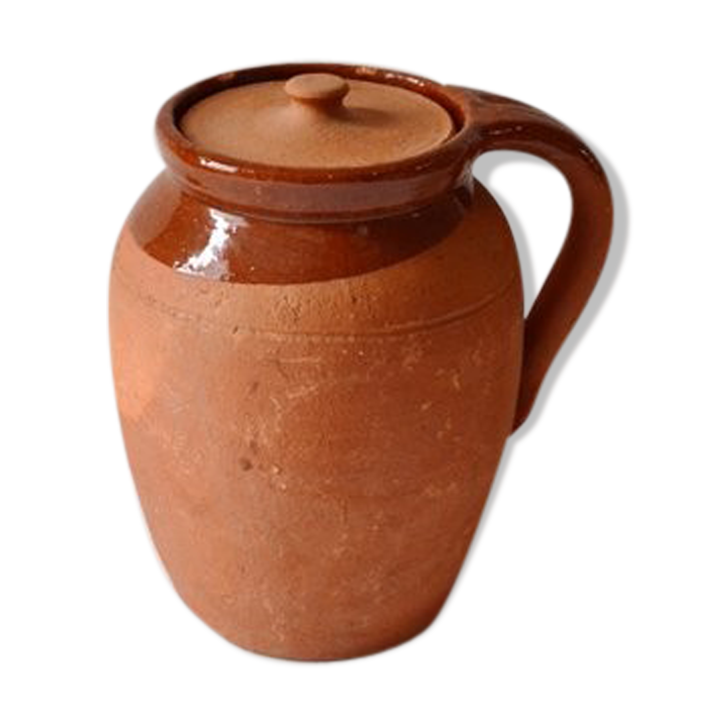 Pot en terre cuite avec couvercle