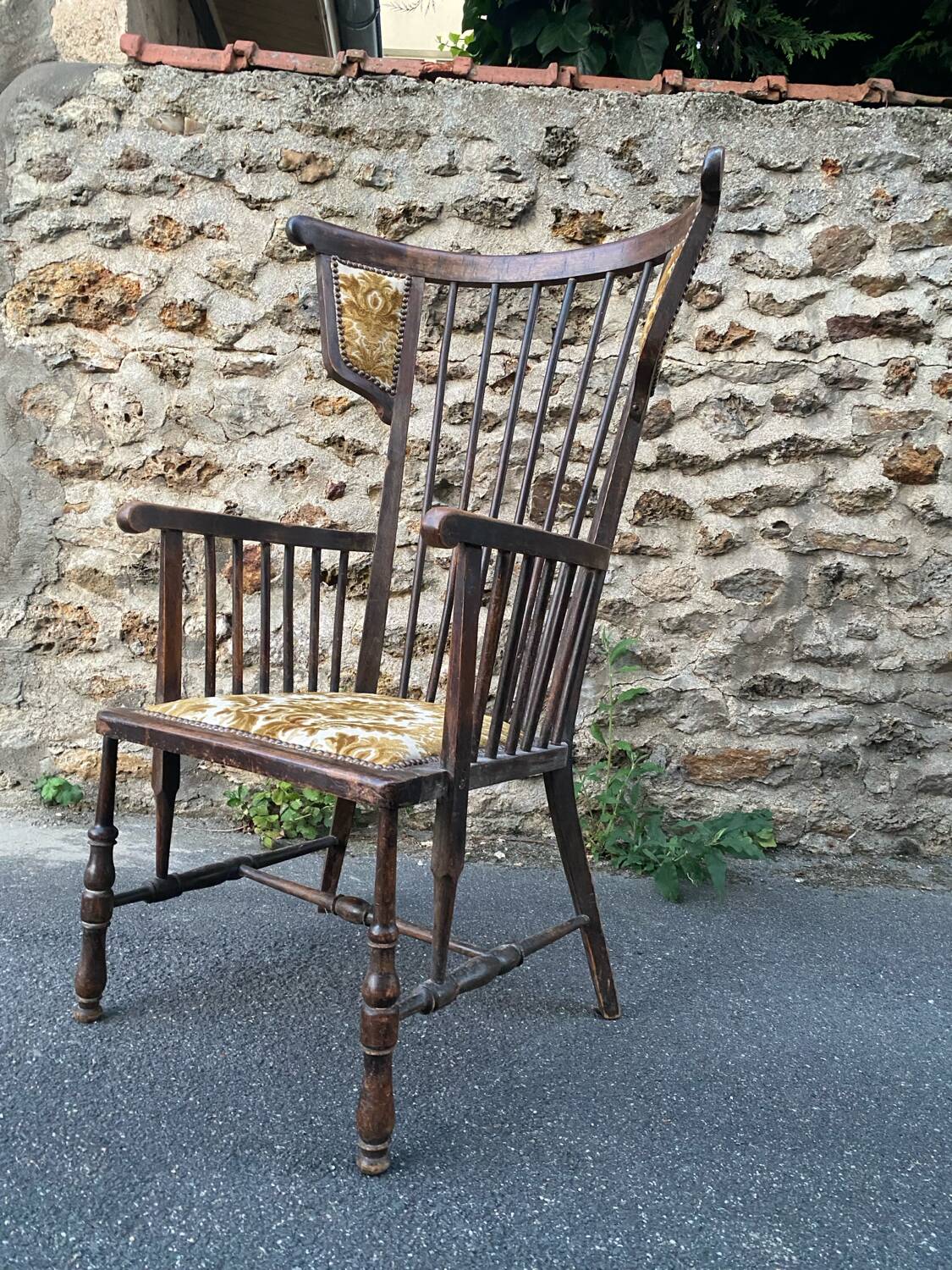 Early 20th century Art & Crafts wing chair