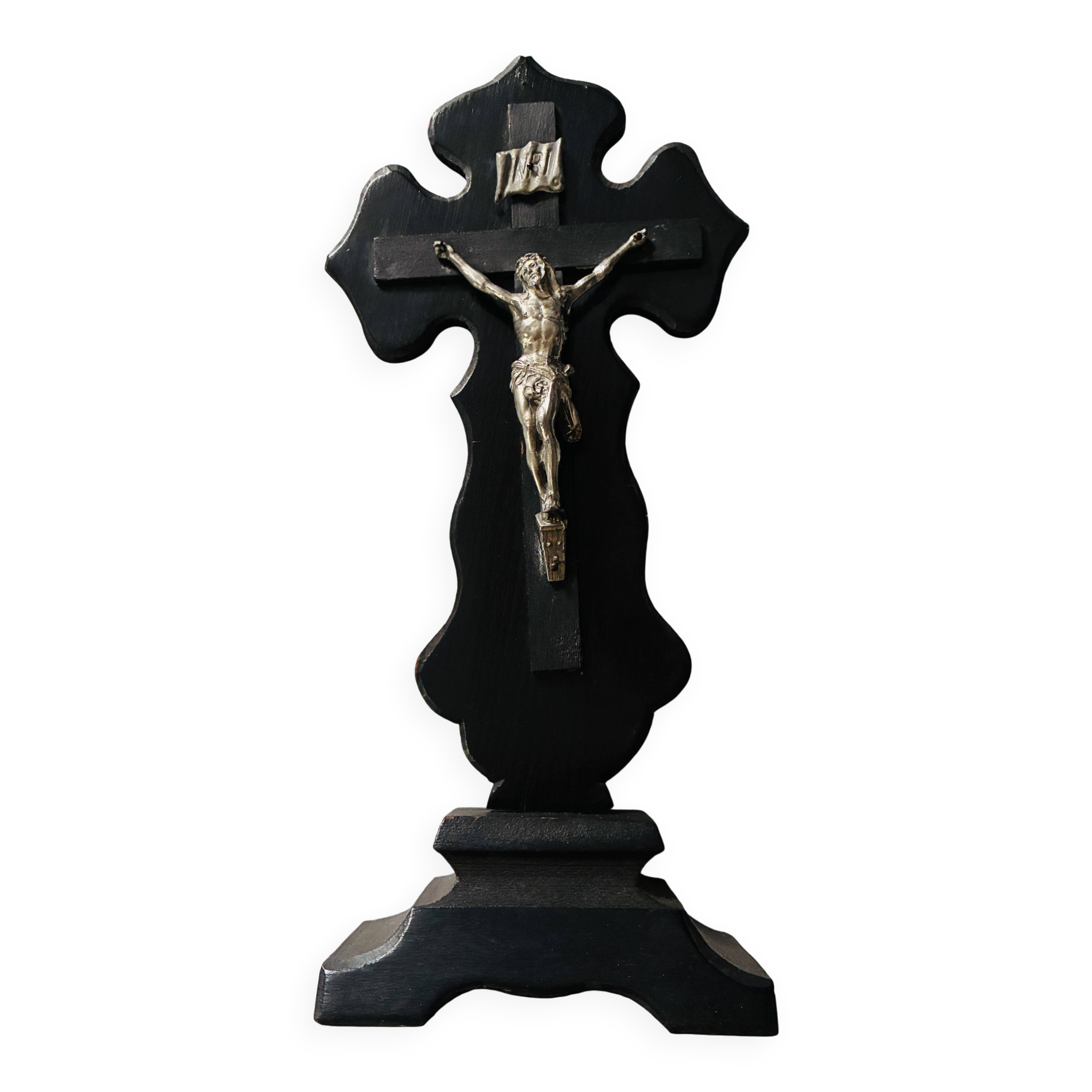 Ancient crucifix 36.5 cm on a base