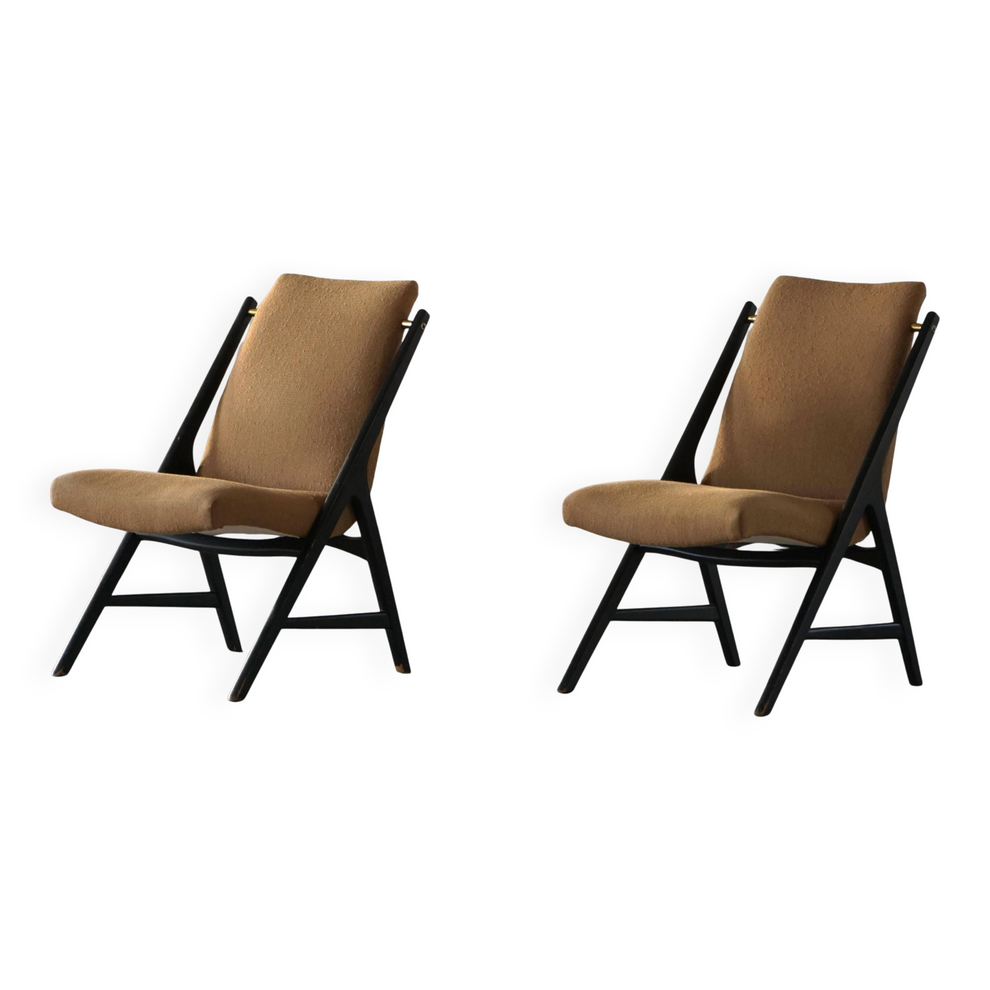 Pair of armchairs from the 50s-60s in boucle, mid-century Swedish design.