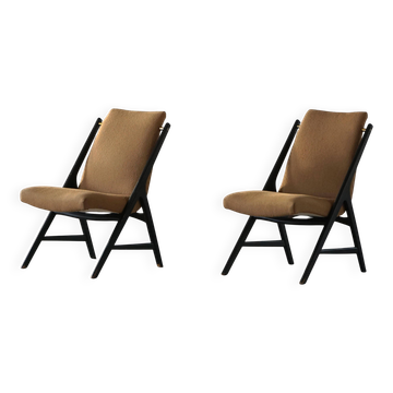 Pair of armchairs from the 50s-60s in boucle, mid-century Swedish design.