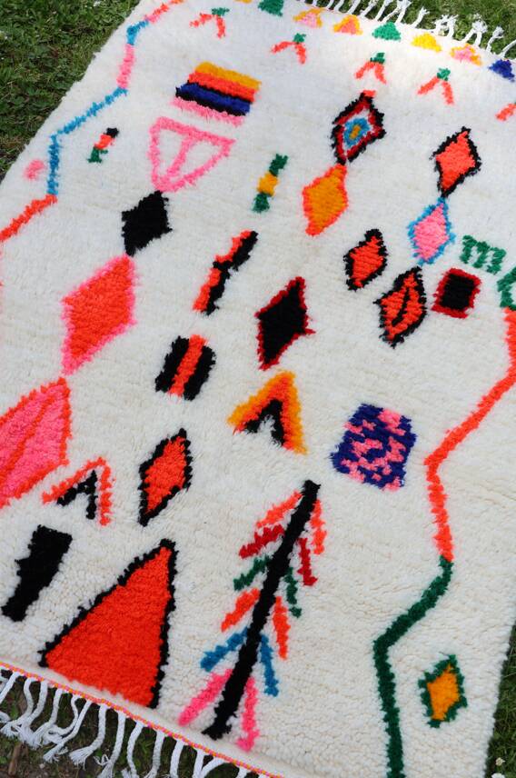 Tapis berbère Azilal en laine – Pièce unique