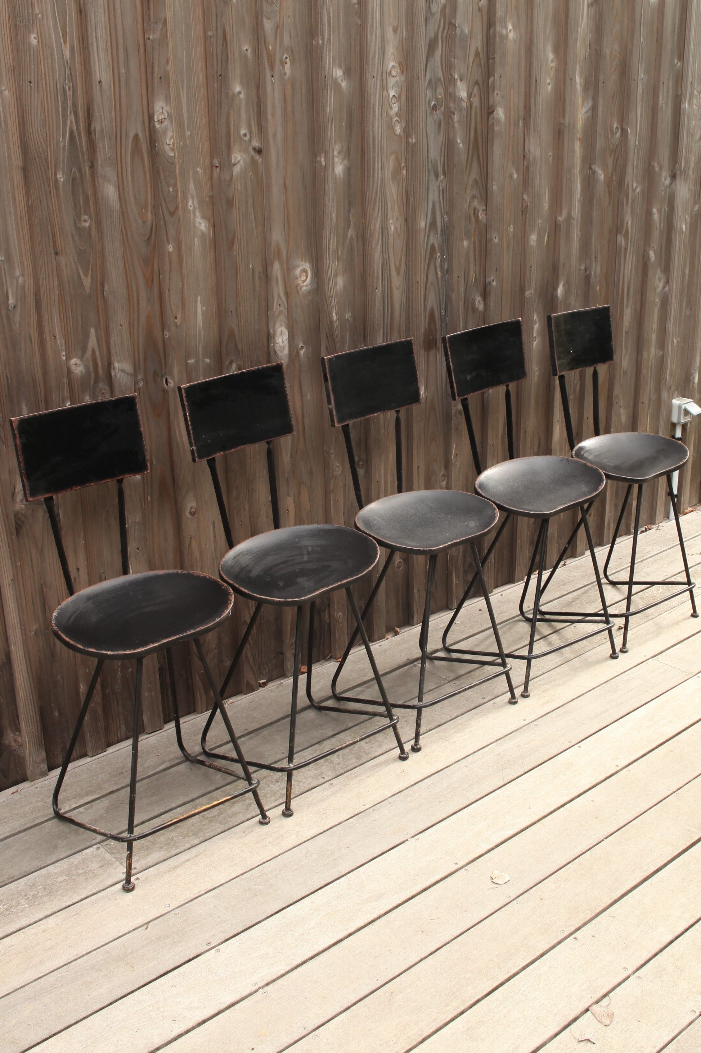 Set of 5 chairs in wood and black lacquered metal