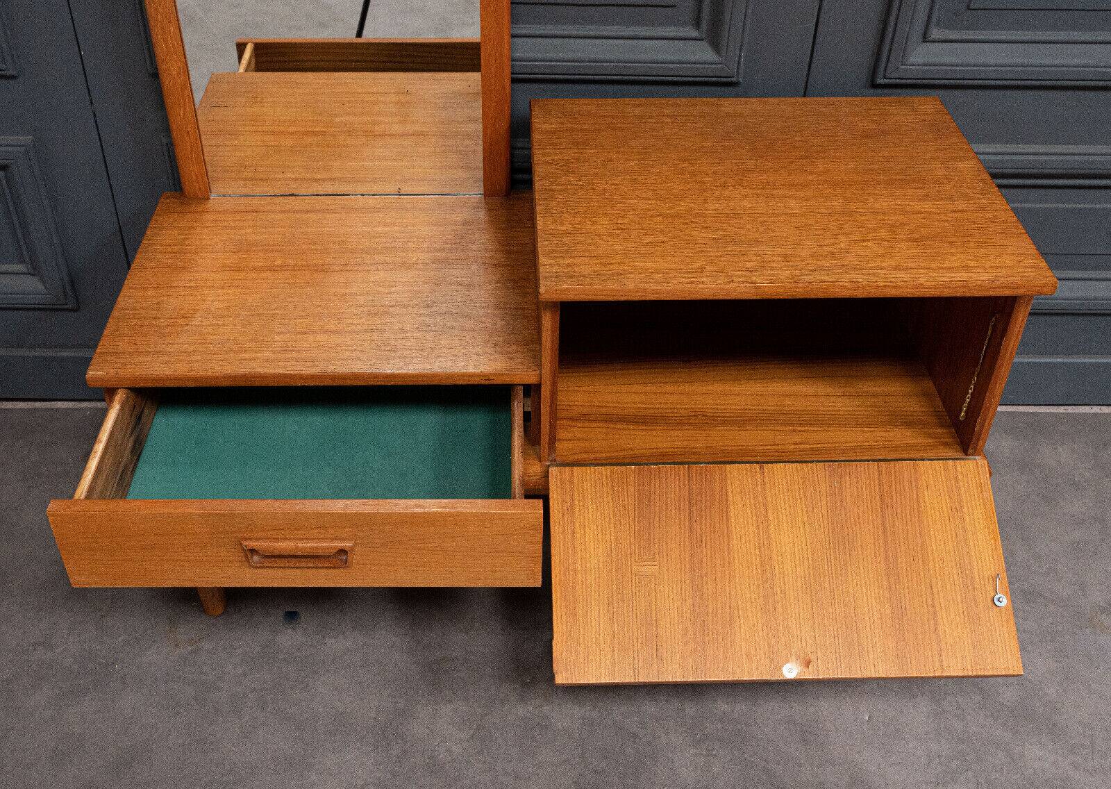 Scandinavian teak dressing table 1960 a mirror a drawer a lid
