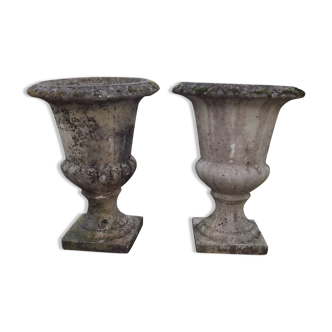 Paire de vases médicis en pierre reconstituées