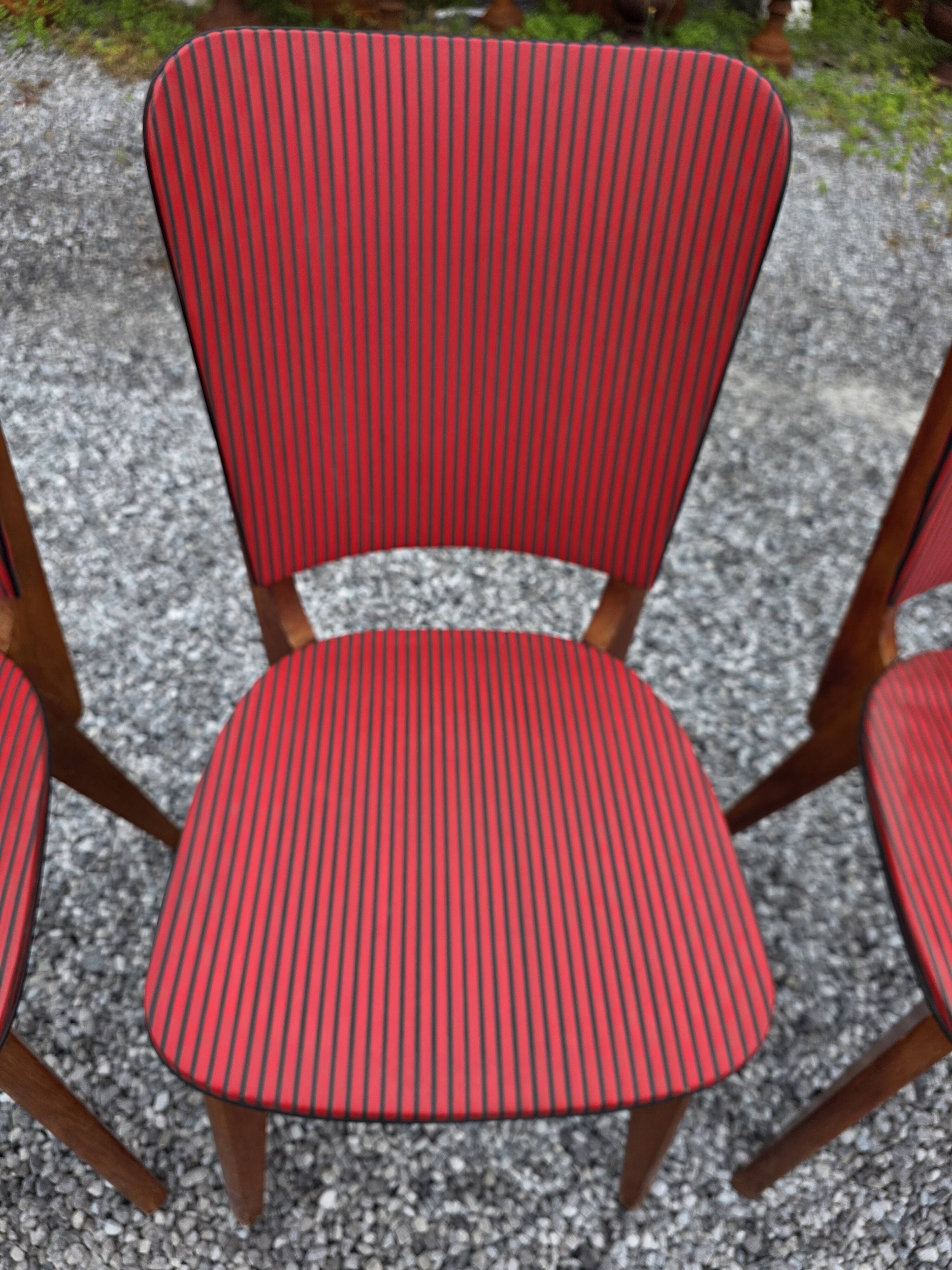 6 vintage oak chairs from the 1960s