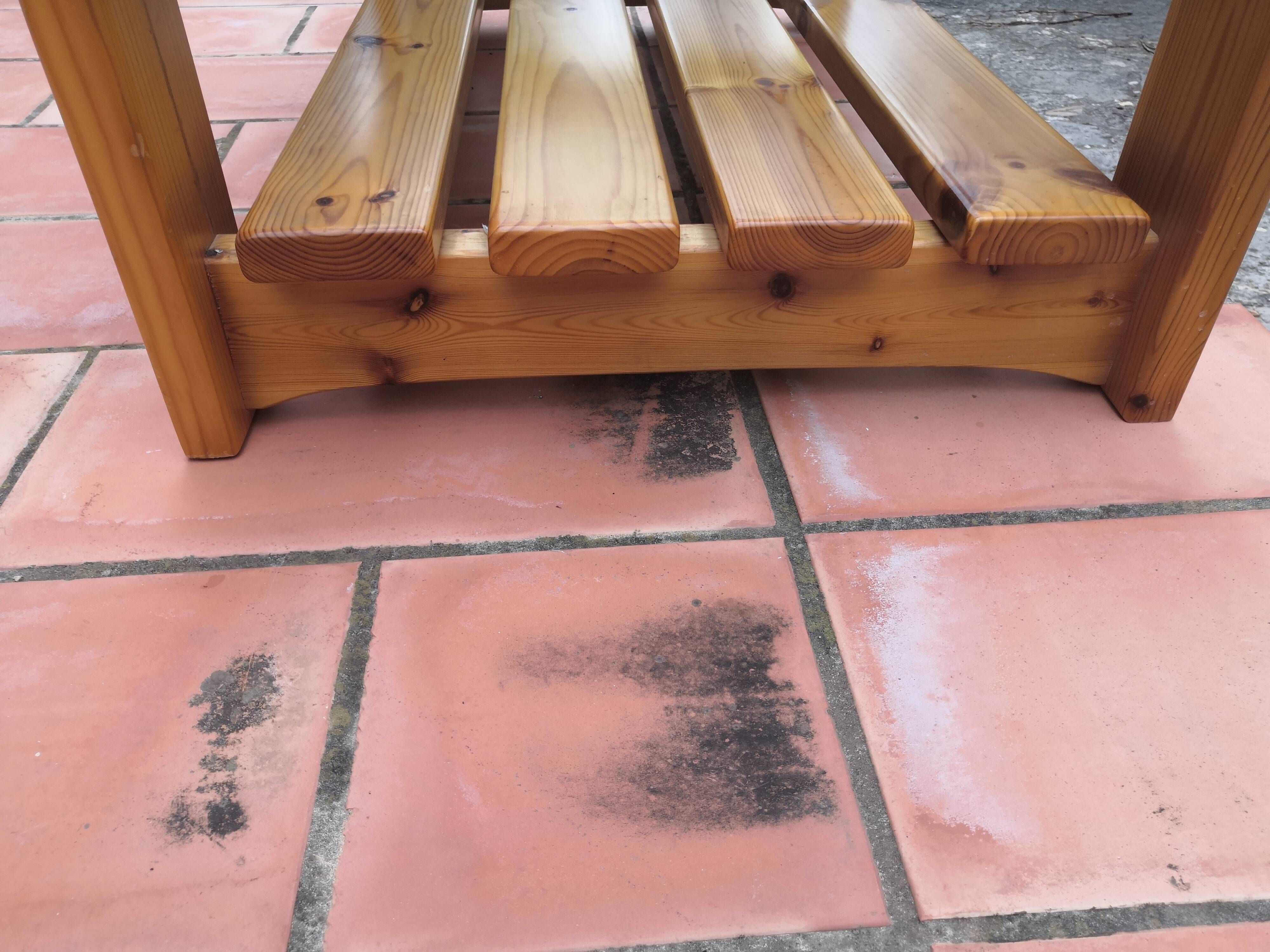 Solid pine coffee table dlg regain 70s vintage