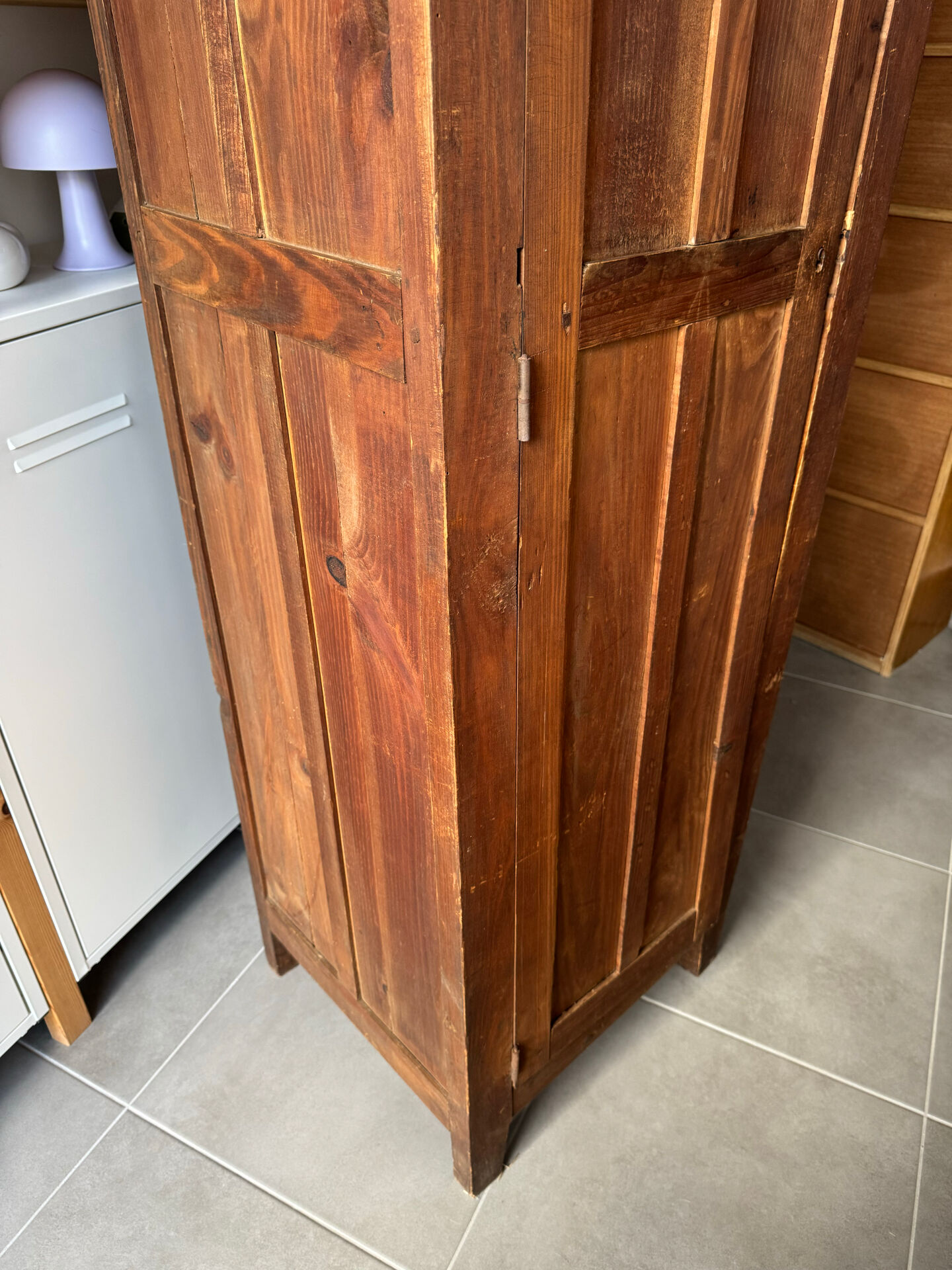 Standing men's wardrobe - Parisian style - vintage