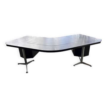 Boomerang Black Executive Desk assigned to Osvaldo Borsani for Tecno,