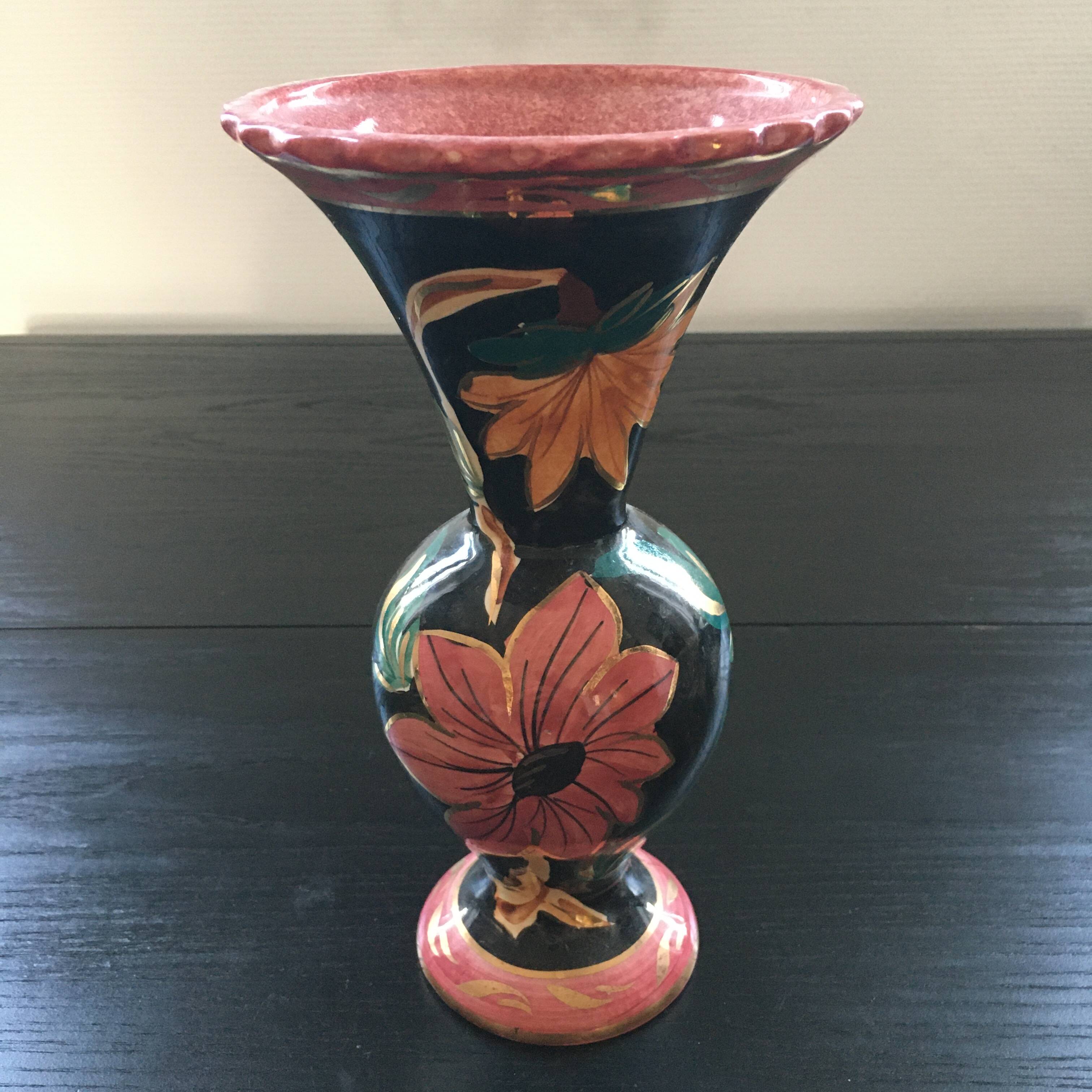 Monaco style floral decoration vase