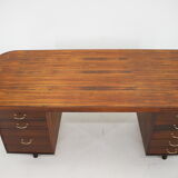 1960s Large exclusive free standing palisander desk