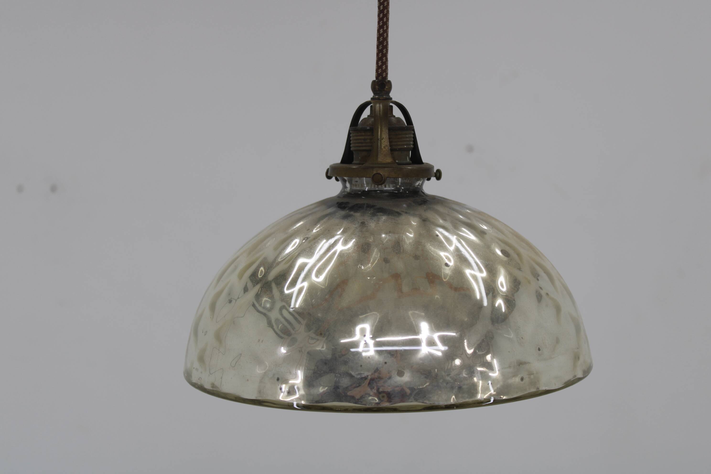 Early 20th Century “Mercury Glas” Pendant, Europe