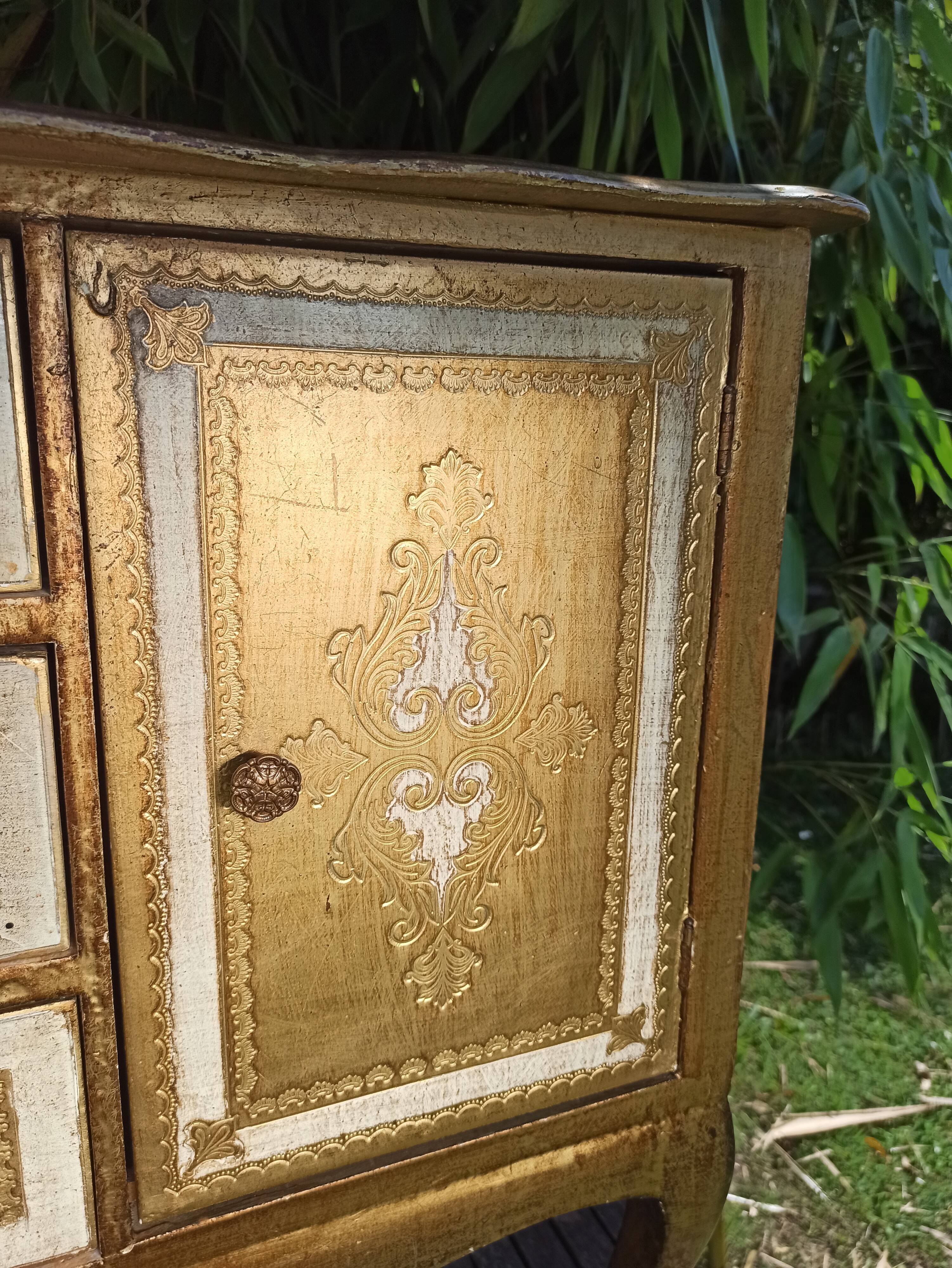 Golden Florentine chest of drawers Hollywood Regency style 60s
