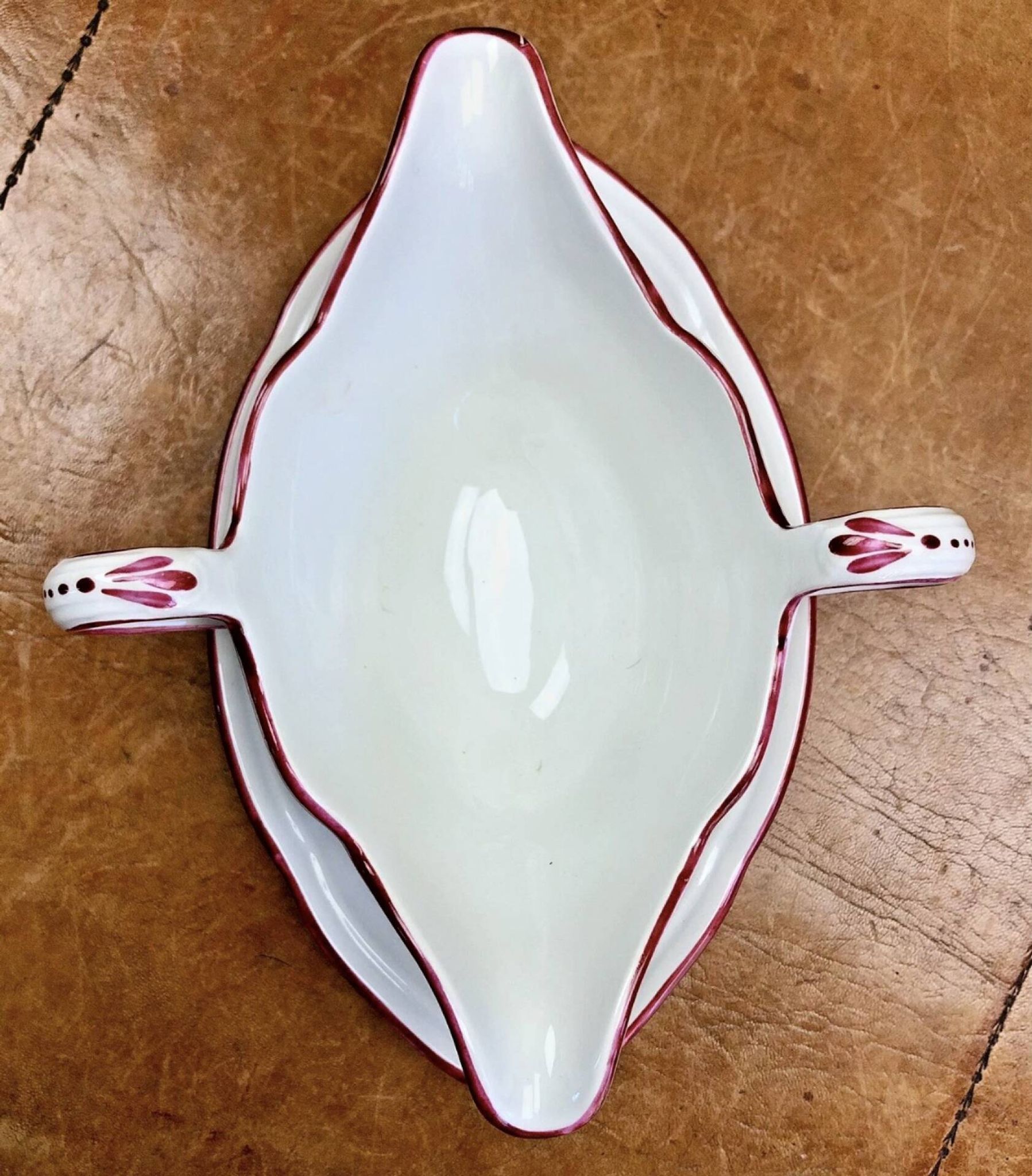 Ancienne saucière faïence Lunéville modèle réverbère rose tulipe