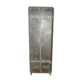 Cloakroom steel rounded corners