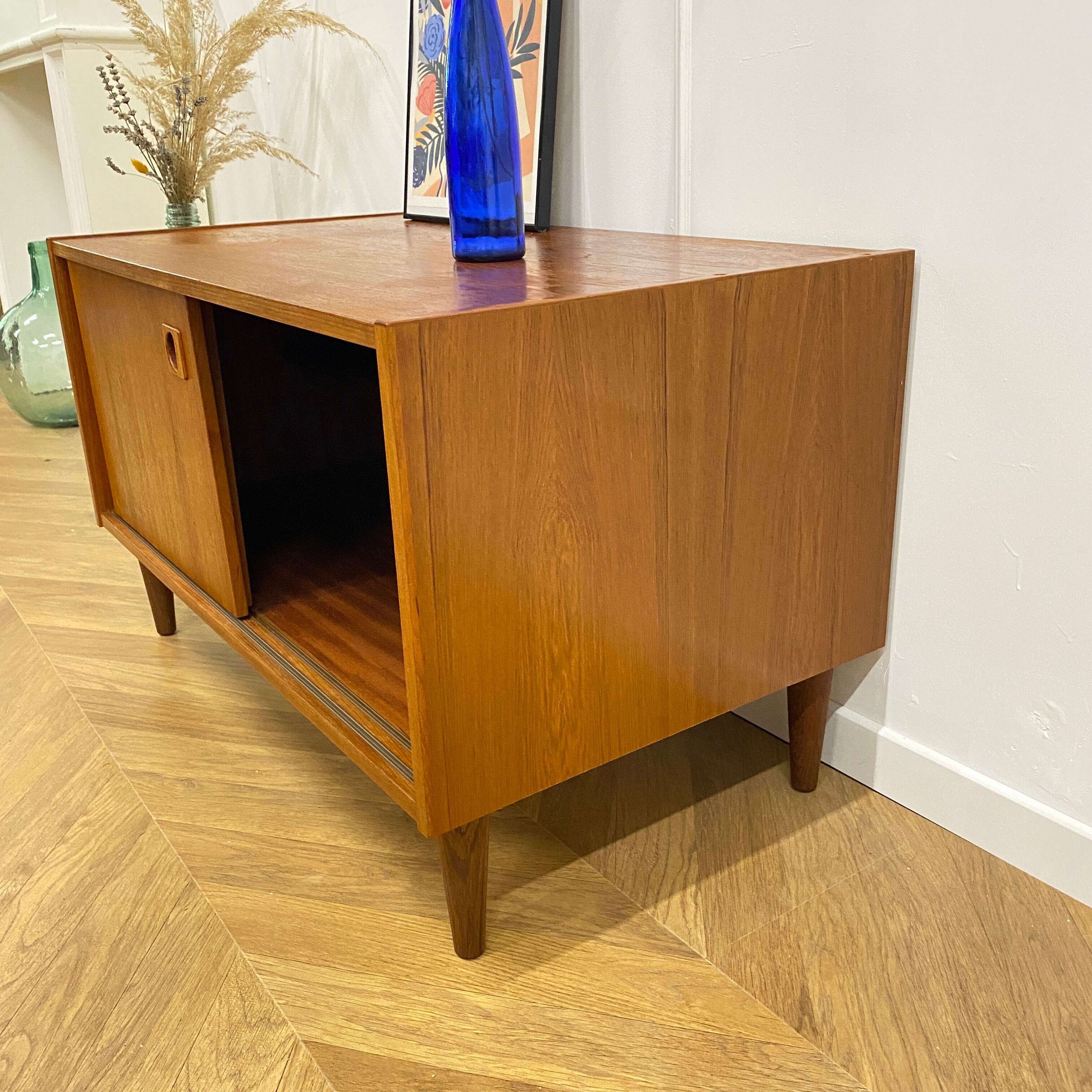 Vintage Scandinavian buffet N188