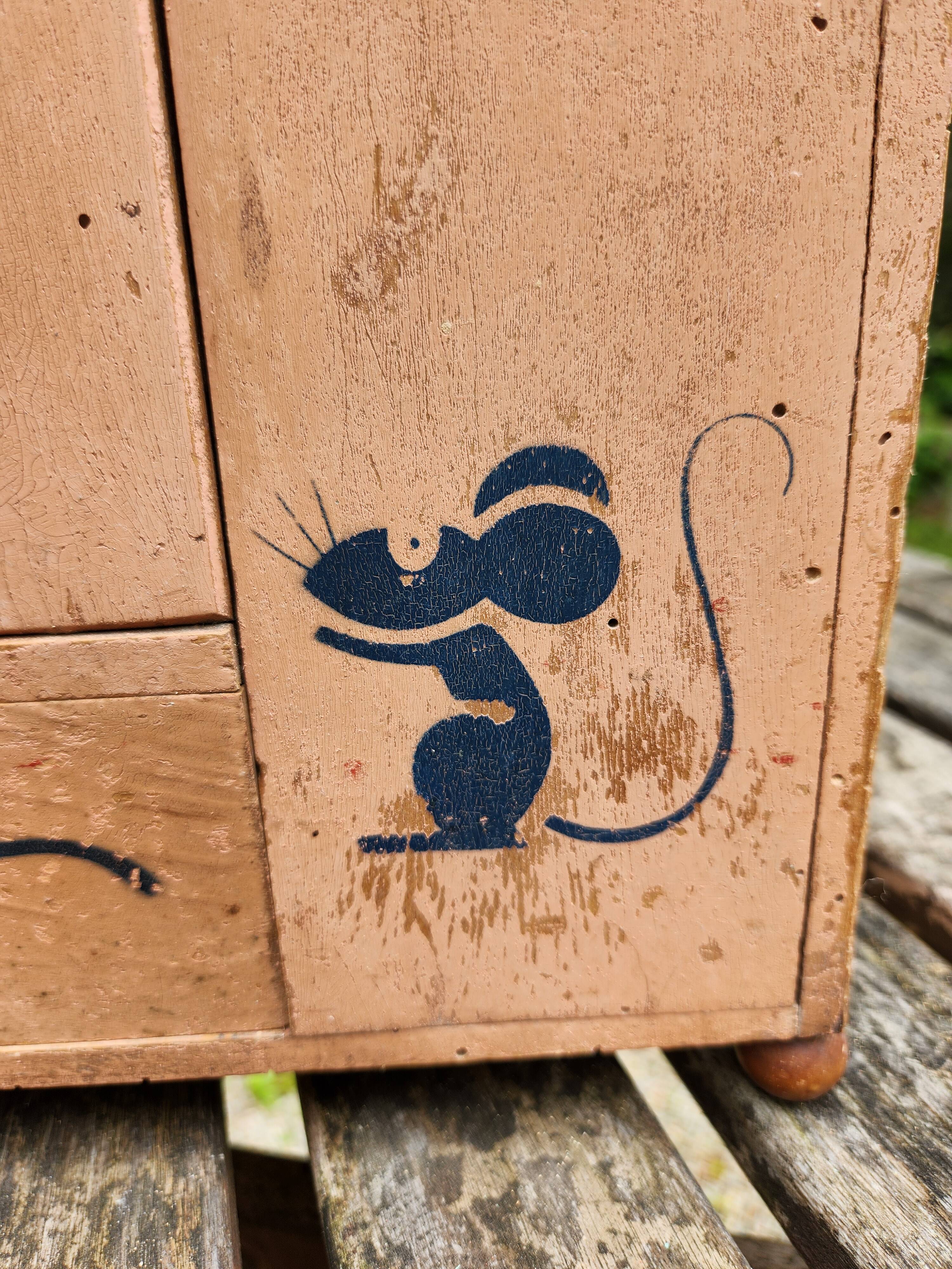 Vintage doll wardrobe