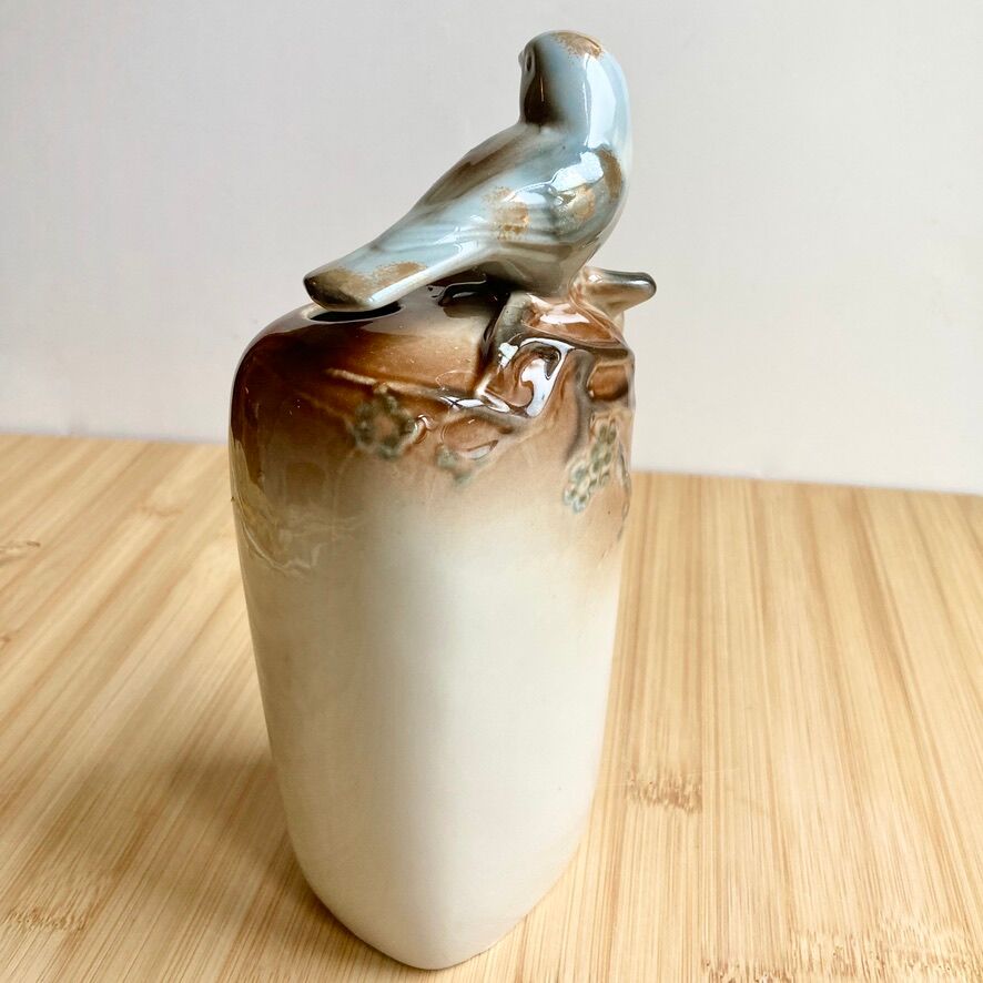 Vintage vase type "slip"