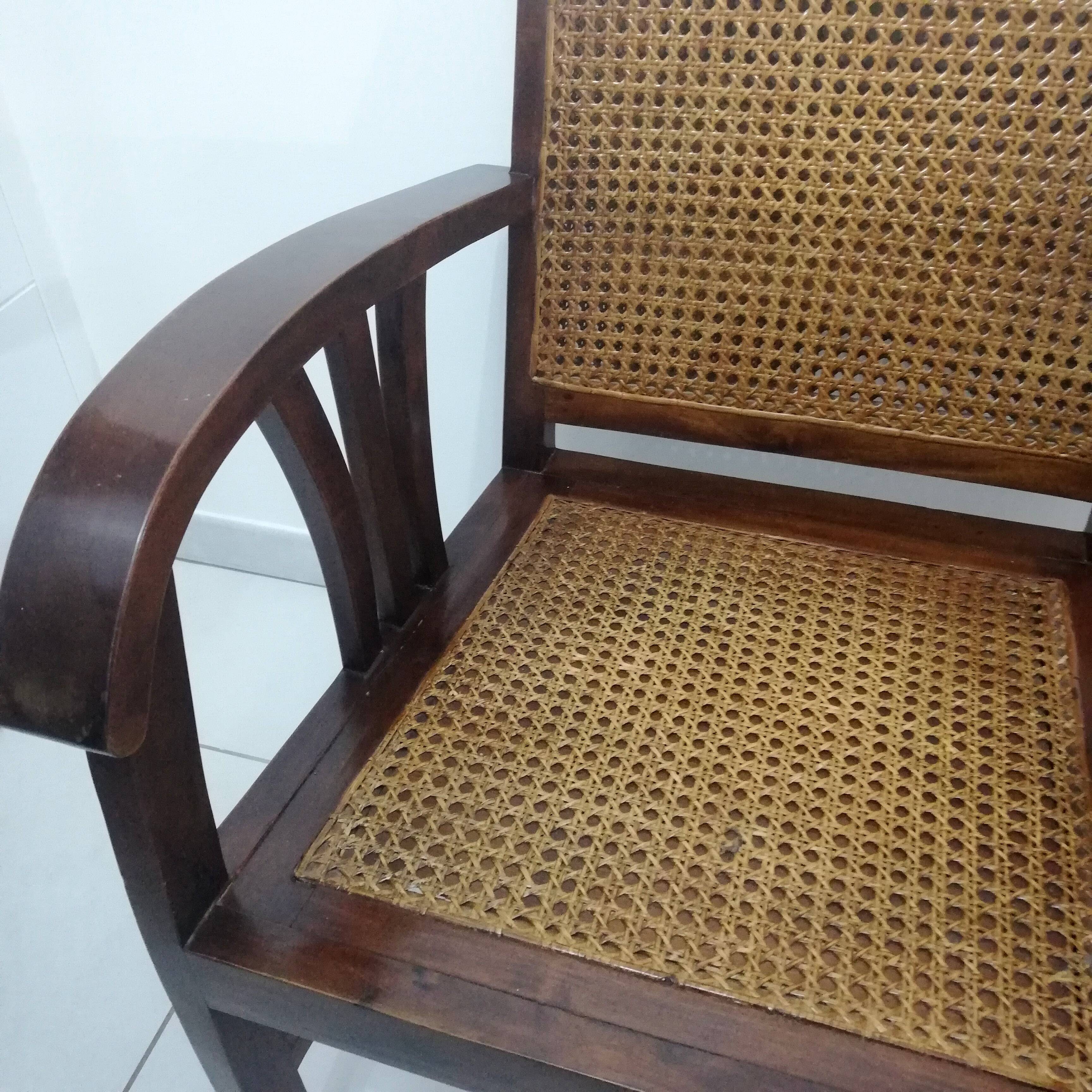 Fauteuil colonial en acajou et cannage