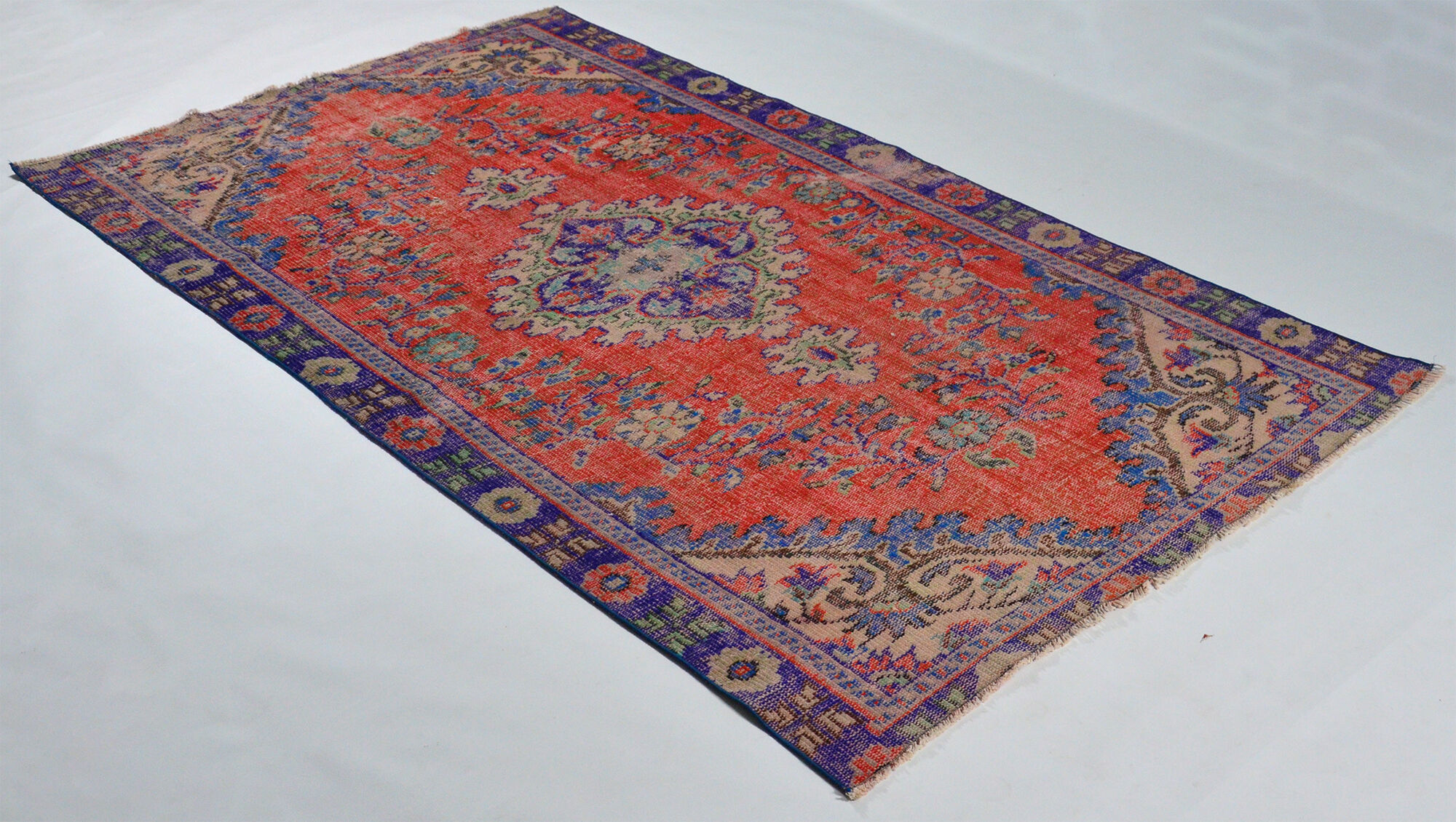 Anatolian handmade vintage rug 250 cm x 150 cm