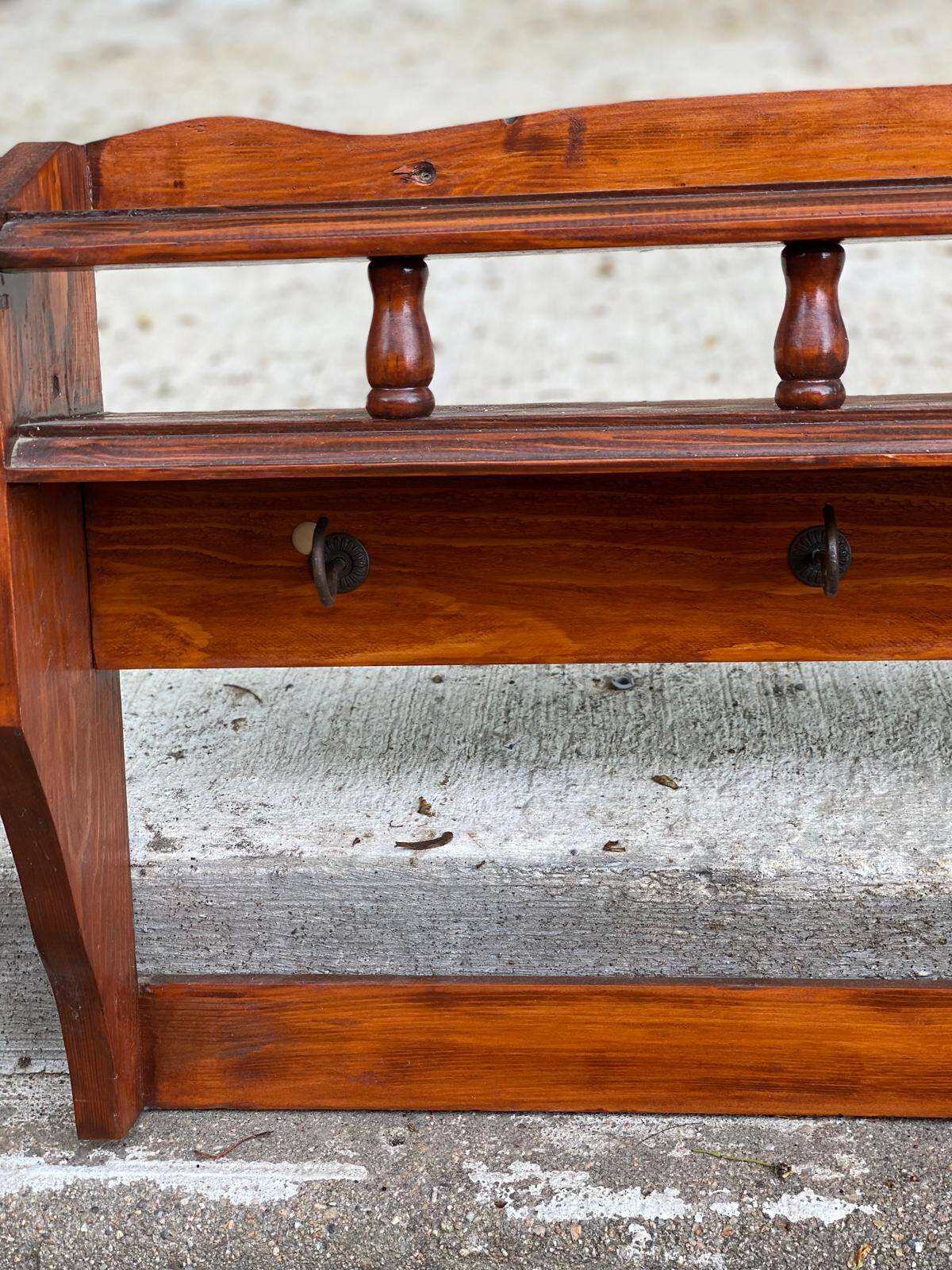 Solid wood wall shelf with 6 hooks coat rack
