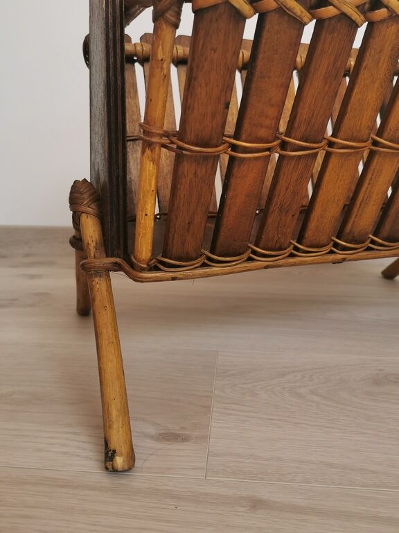 Vintage rattan magazine door
