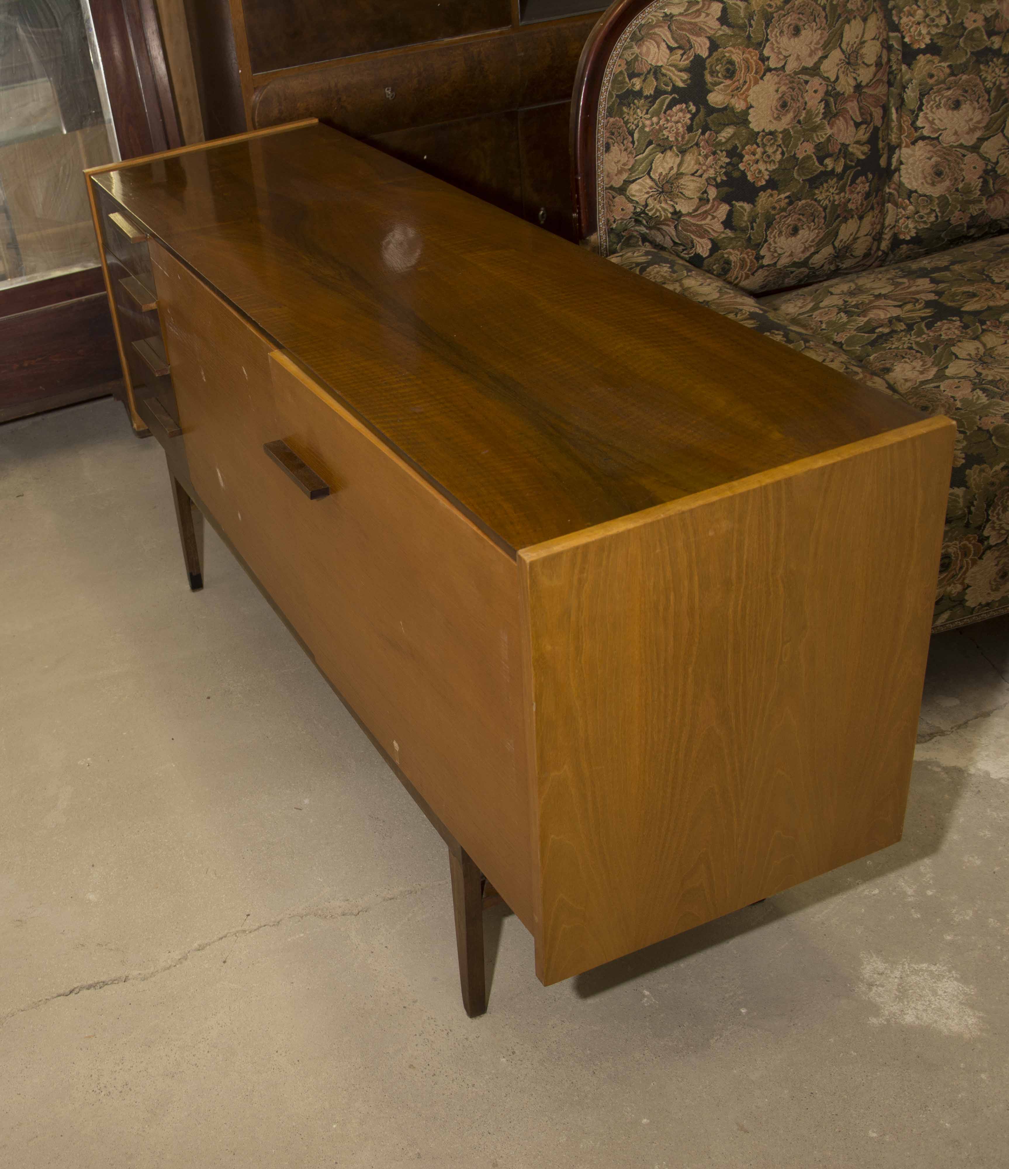 Enfilade 60s design František Mezulanik