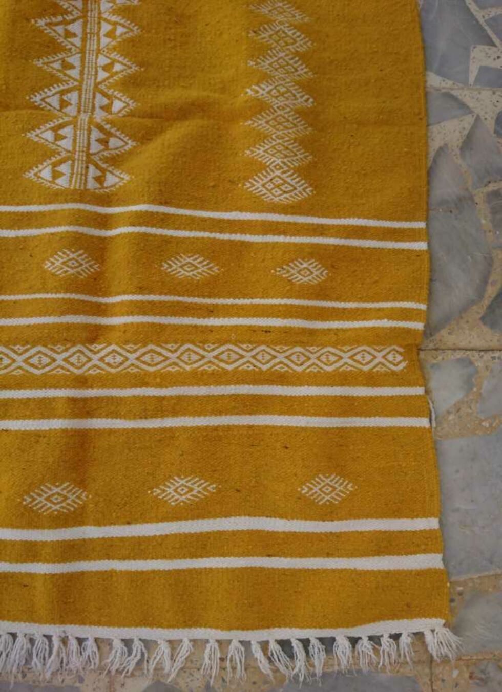 Yellow and white kilim rugs 100x140cm