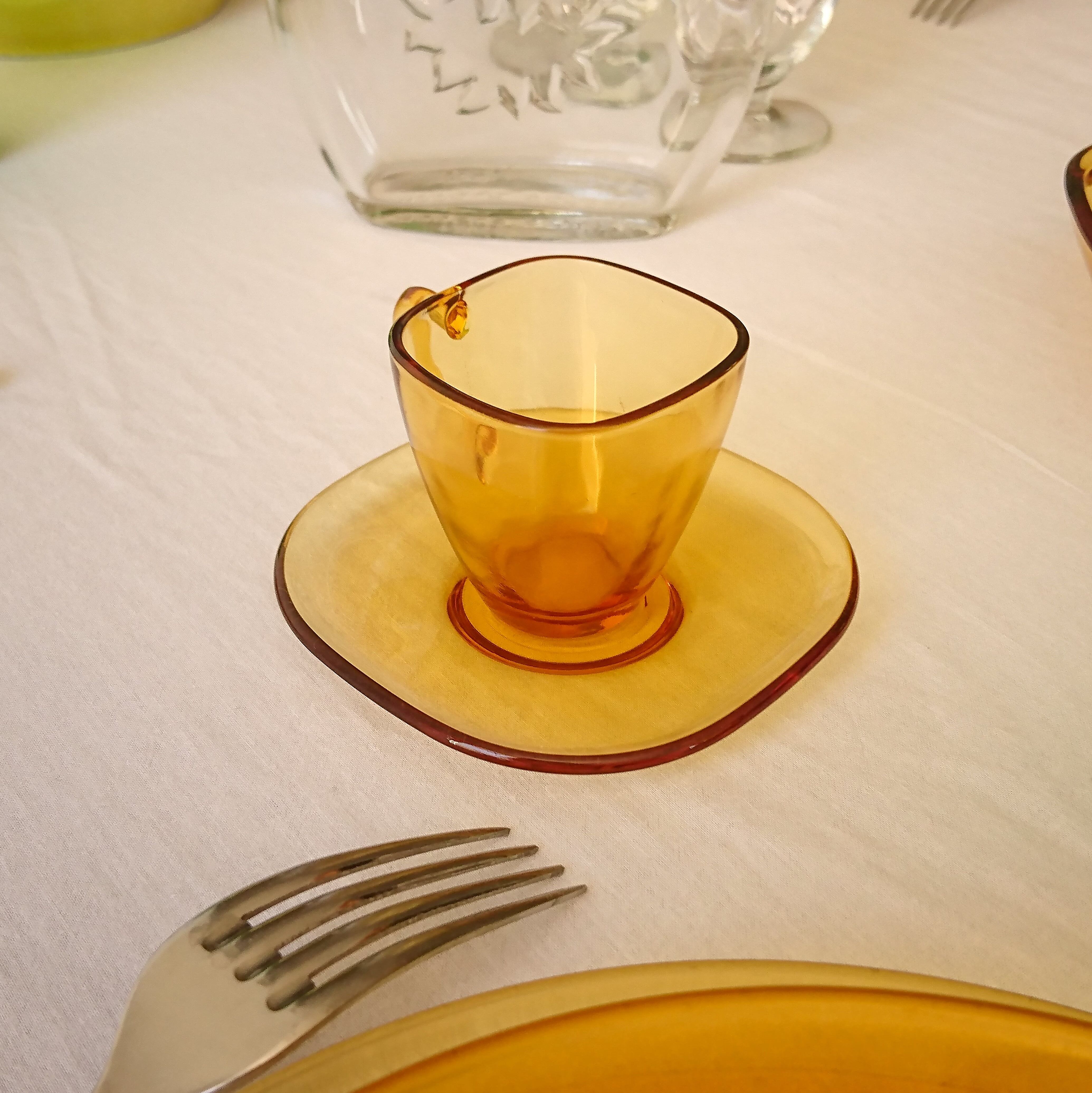 Coffee cup & amber glass undercup vereco - made in france