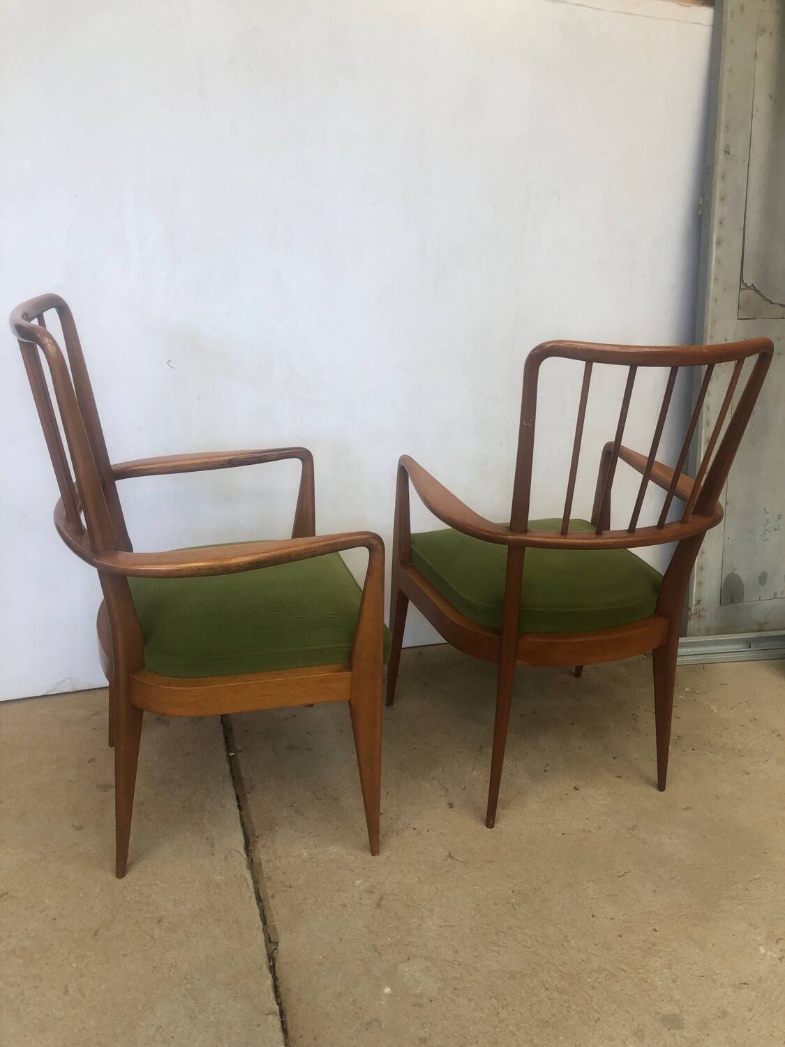 Ensemble de 6 chaises et 2 fauteuils de Charles Ramos