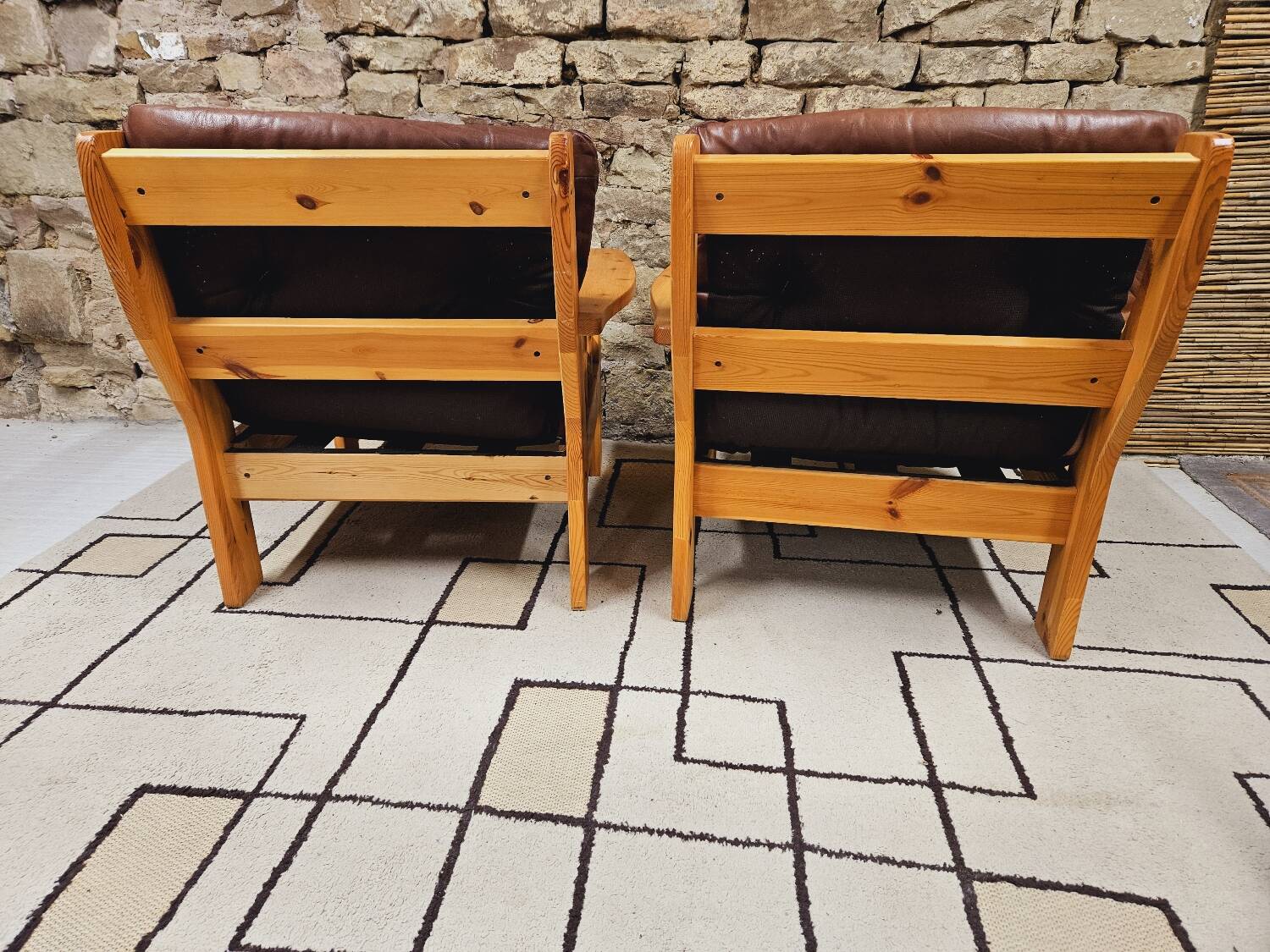 Pair of leather armchairs 1980