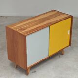 Buffet Commode U 452 jaune par Jiri Jiroutek pour Interier Praha 1960
