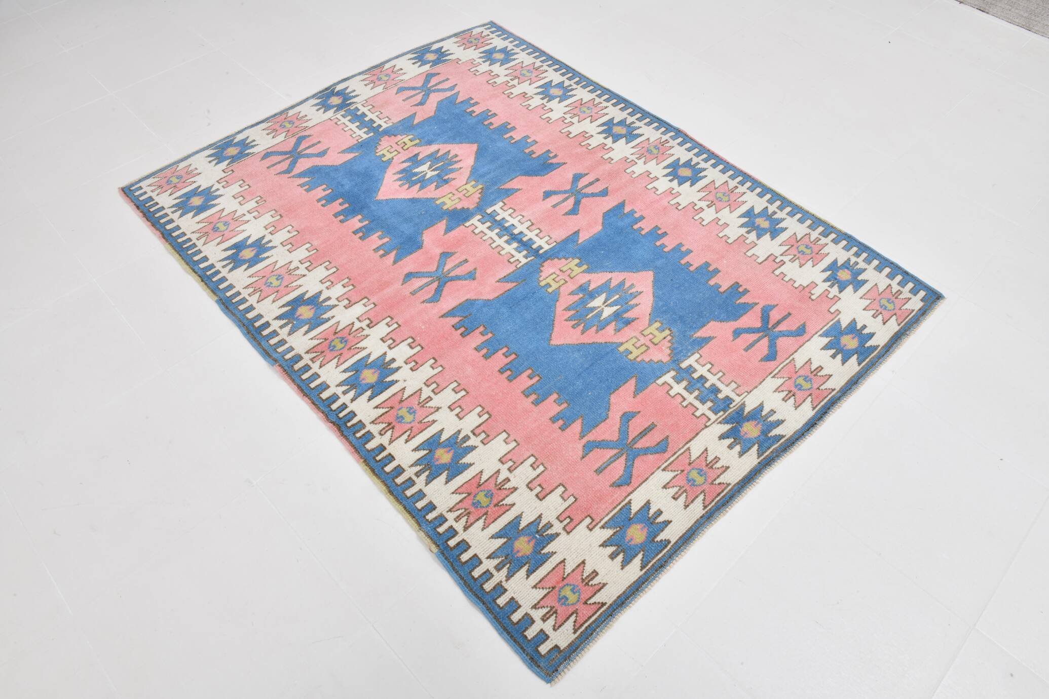 5x6 Blue & Pink Vintage Rug, Handmade Wool Turkish Rug, 141x184Cm