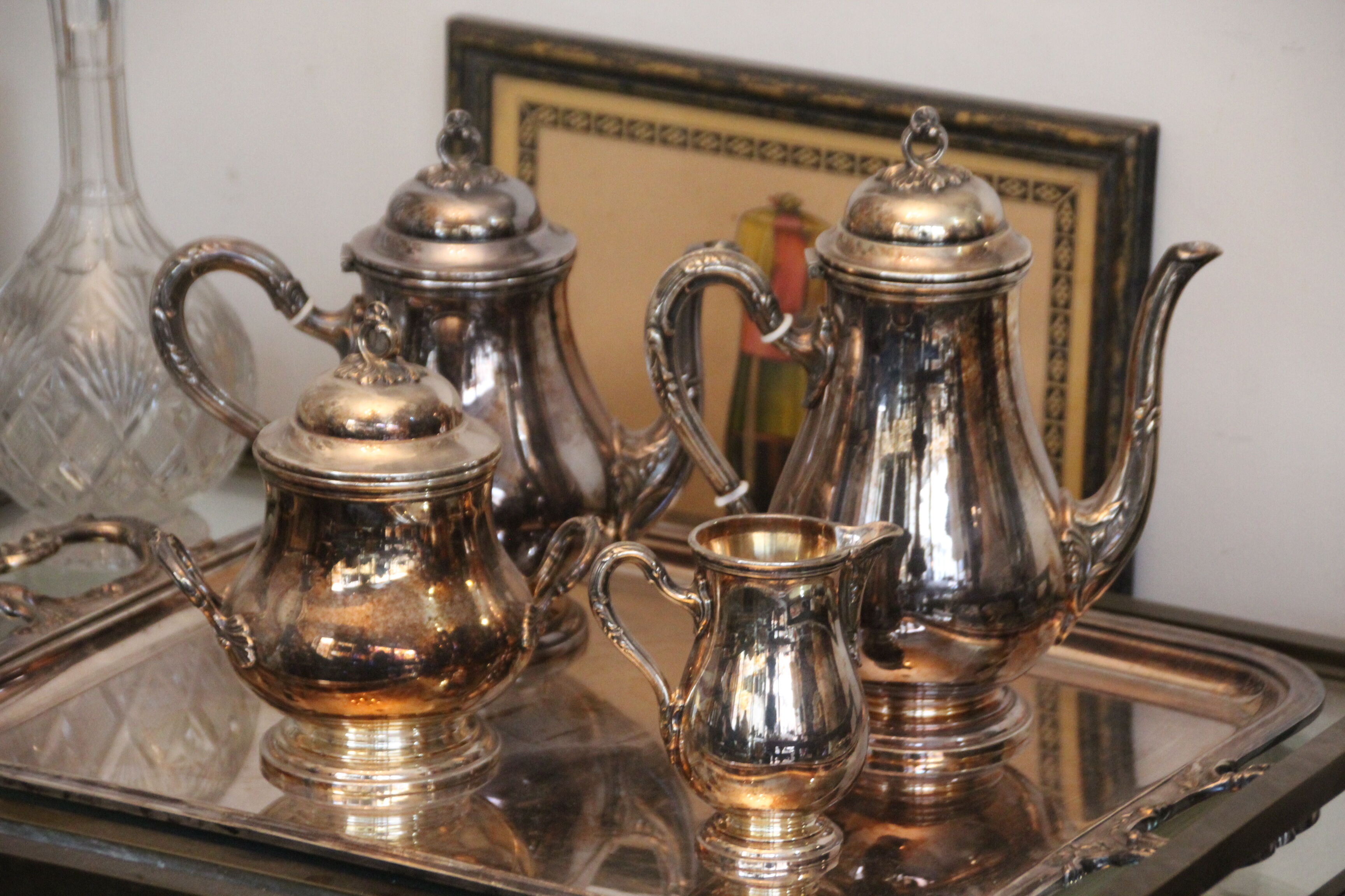 Silver metal tea and coffee set