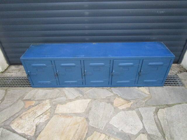 Old industrial wall unit with 5 lockers
