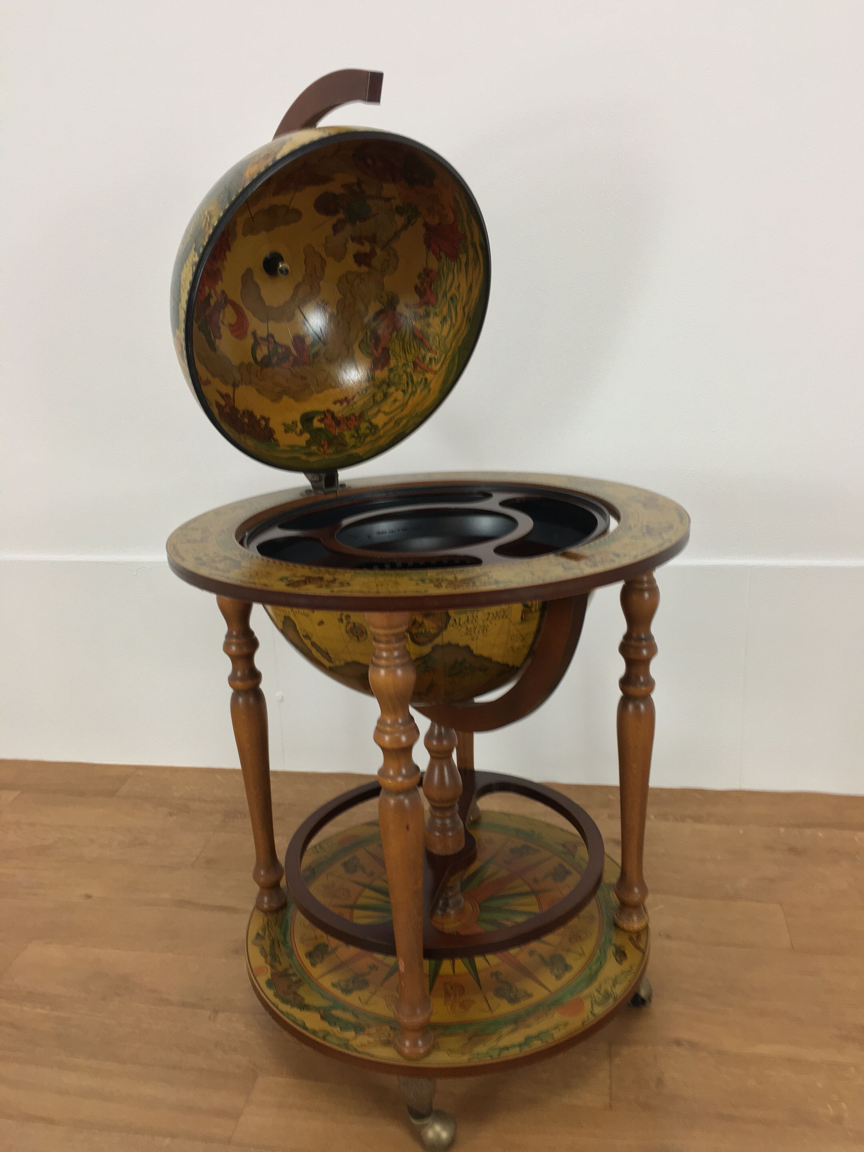 Globe bar wooden world, wheeled world