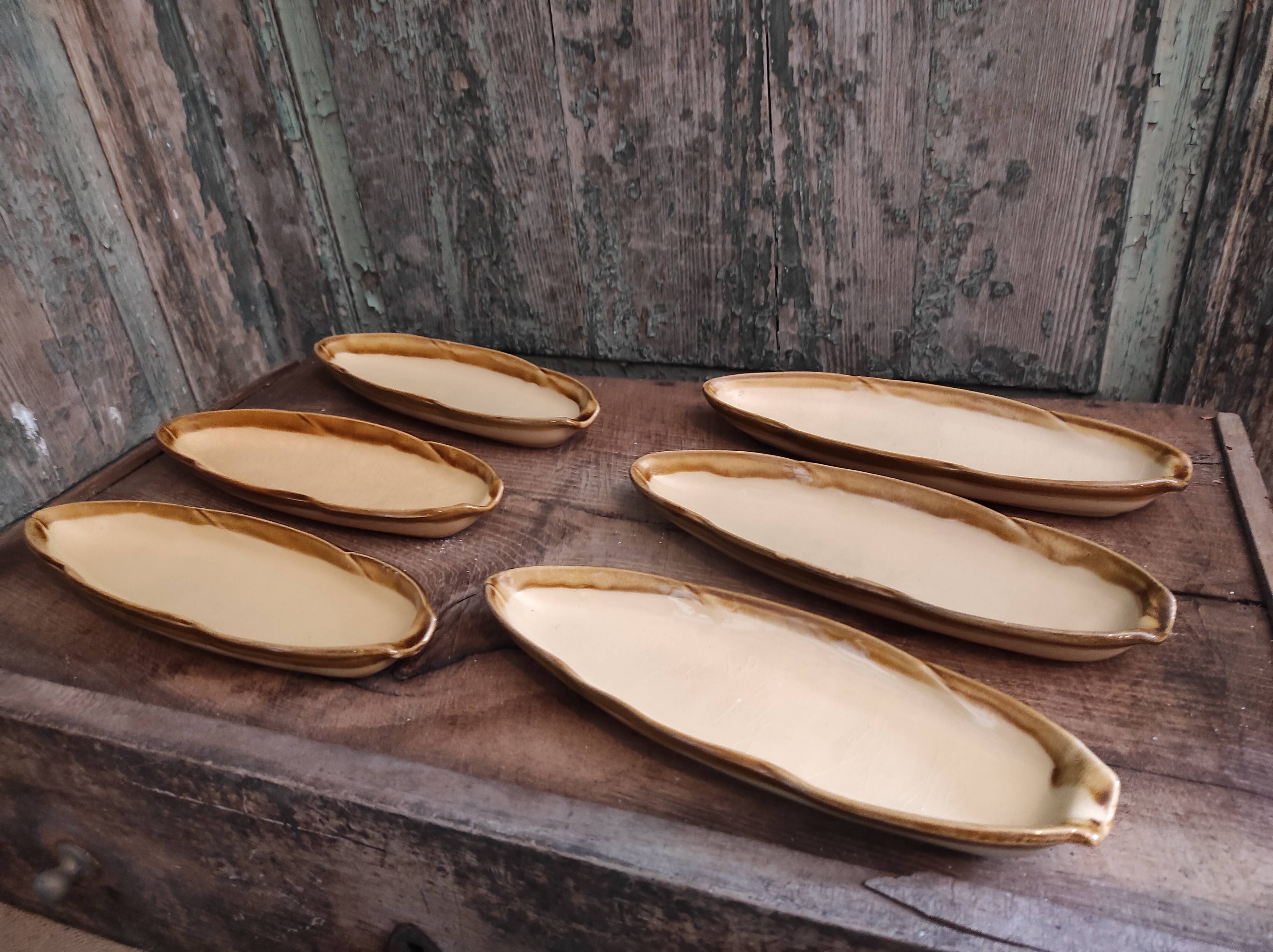 Set of 6 vintage English oval snack plates Active