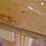 Trade Table - Post desk