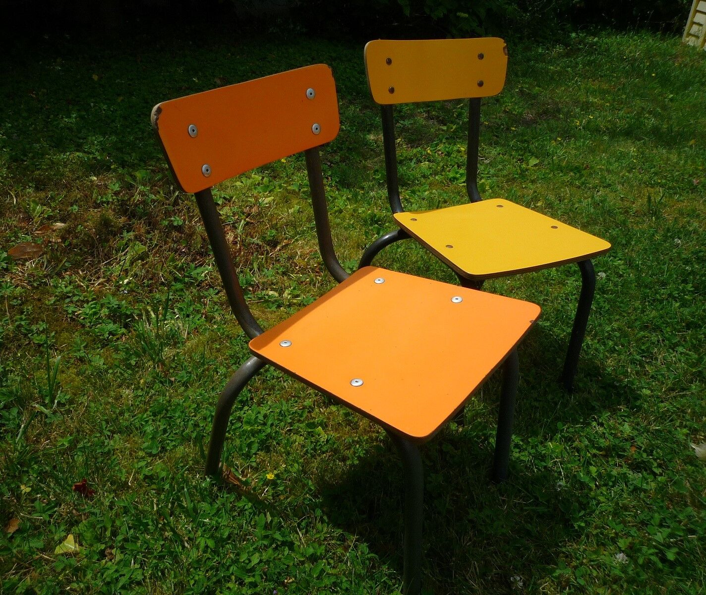 Pair of small yellow and orange child chair, vintage 80s