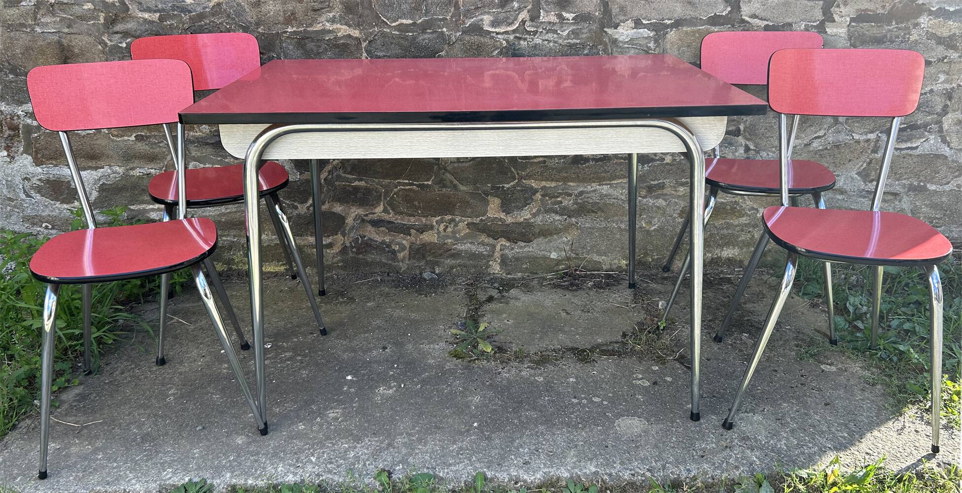 Red Formica table, 4 matching Formica chairs, vintage, 60s.