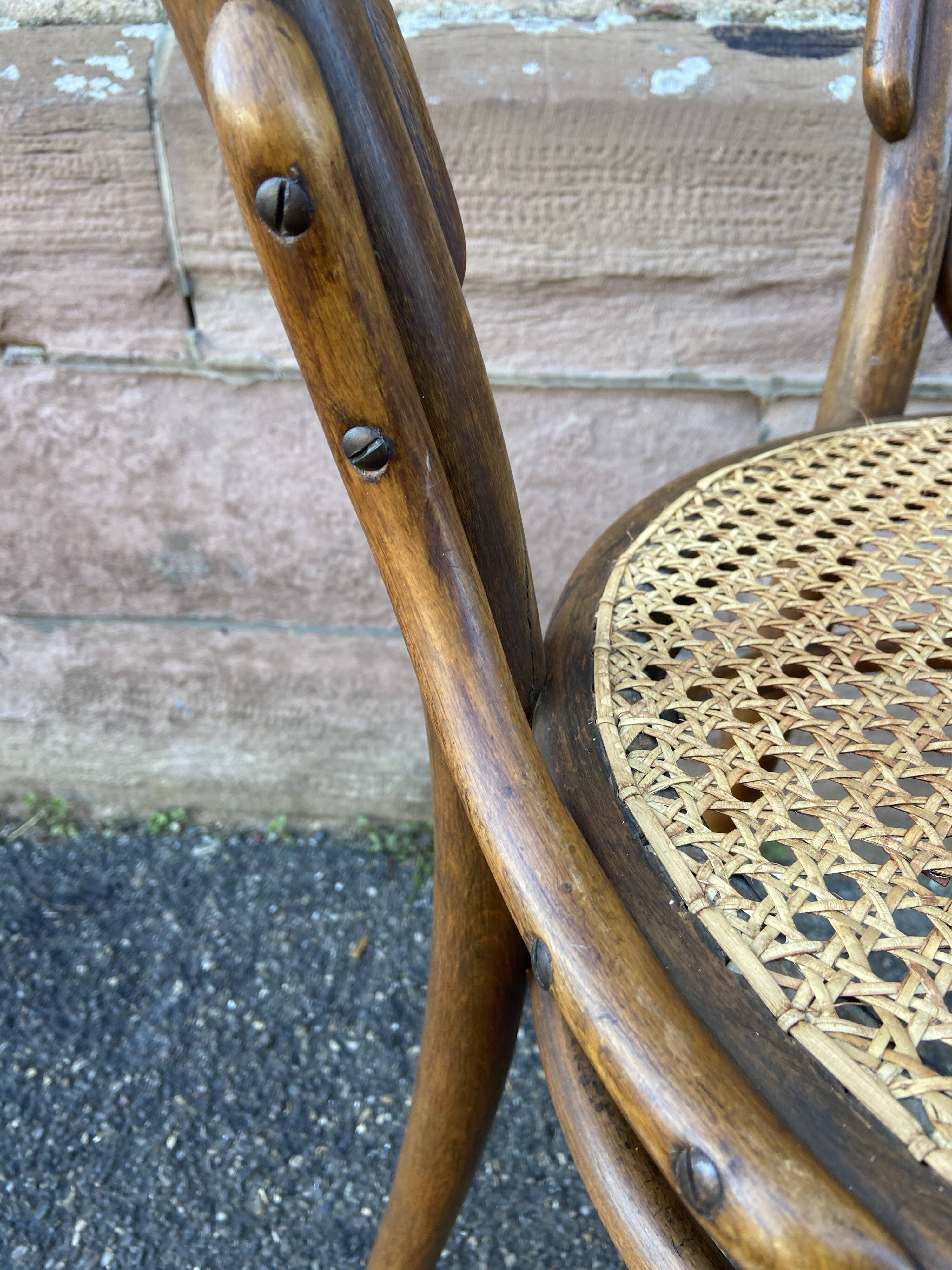 Viennese bistro chair bentwood Nr 14