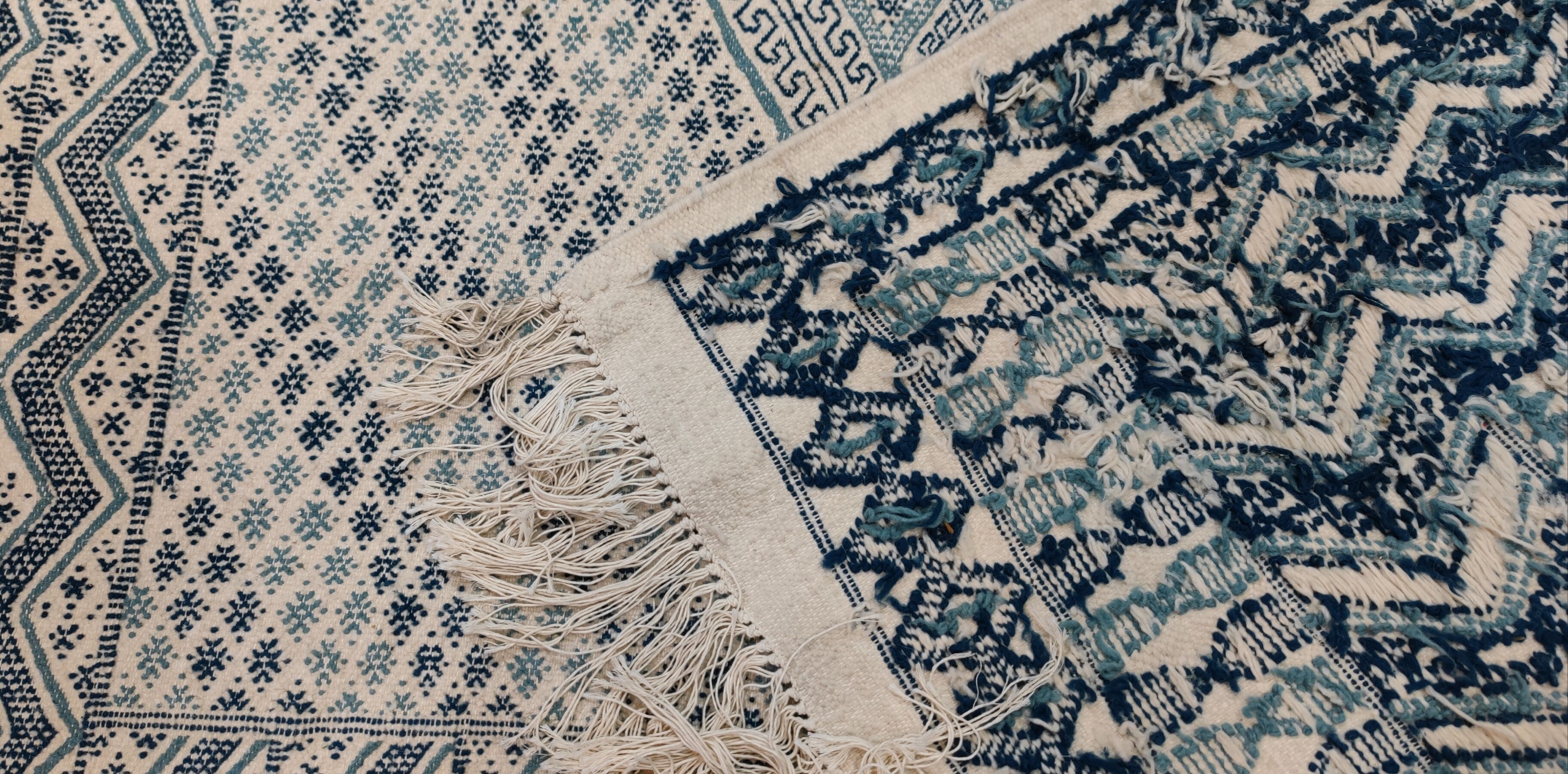 Traditional white and blue margoum carpet woven hands in pure wool