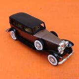 Duesenberg J Solido miniature car N° 4156 Scale: 1/43 Made in France